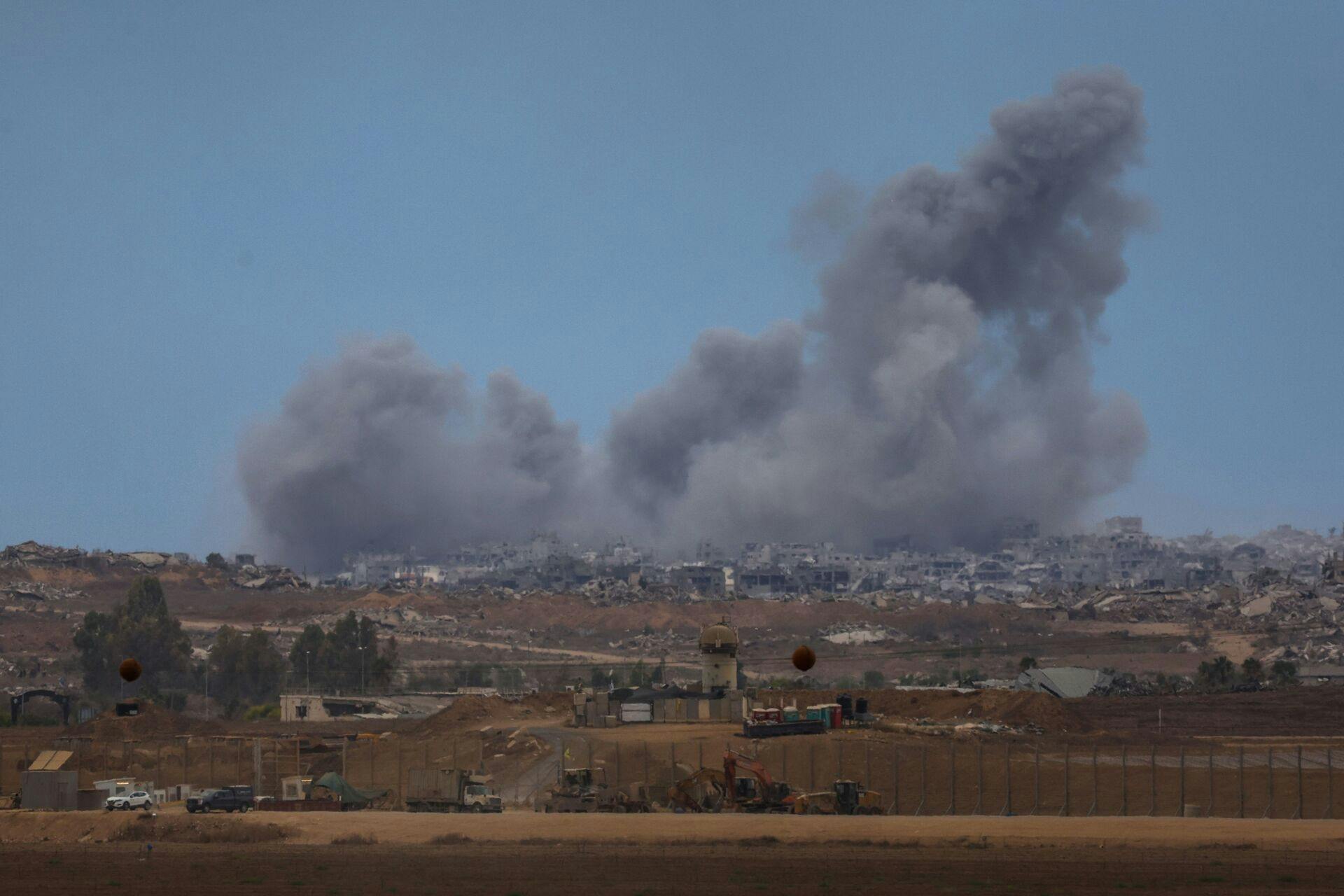 Ligner det fred? Billedet her er taget i dag torsdag 9. oktober 2025, hvor der angiveligt er indgået en fredsaftale i Gaza.