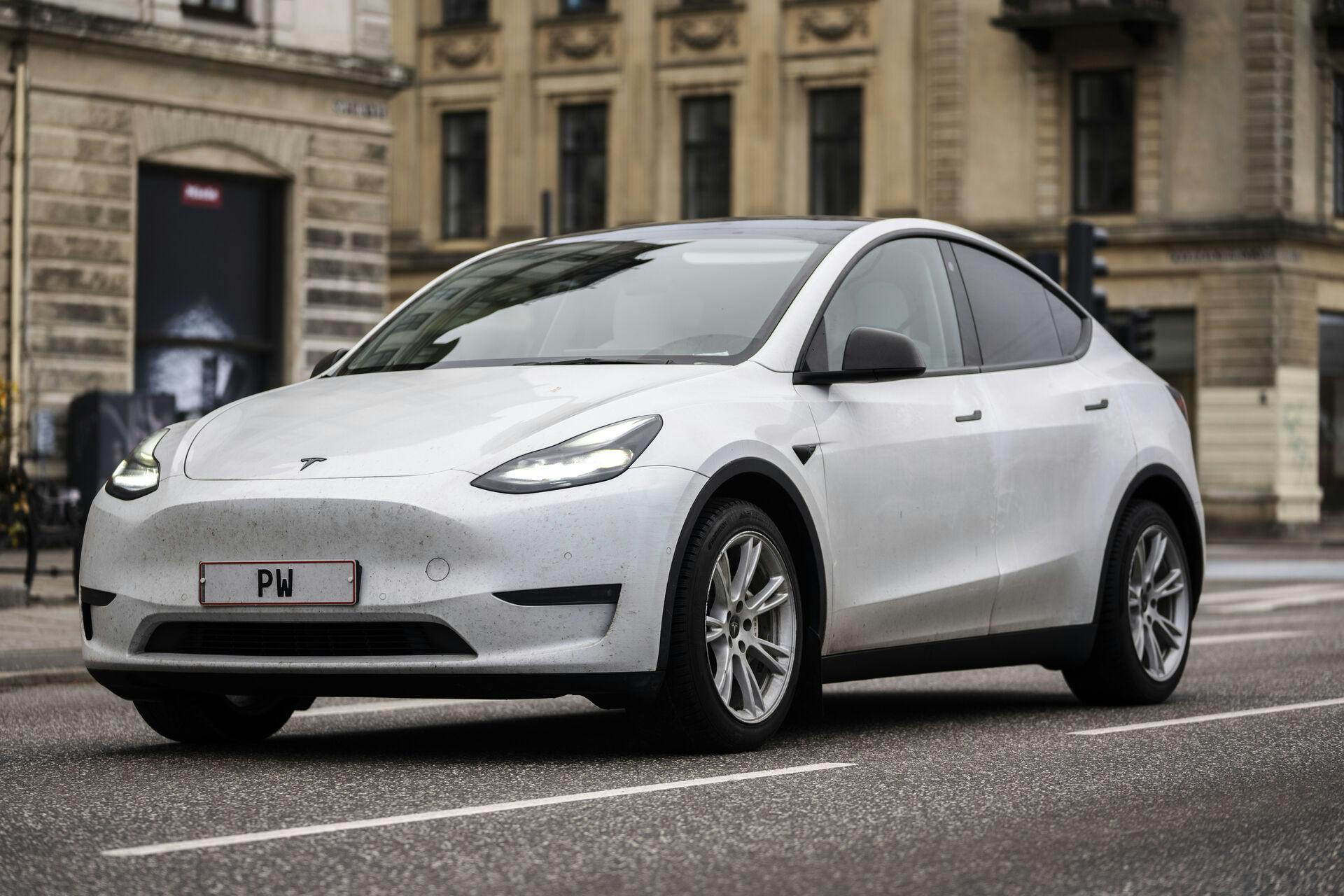 Tesla på Østersøgade i København mandag den 27. november 2023. (Foto: Thomas Traasdahl/Ritzau Scanpix)