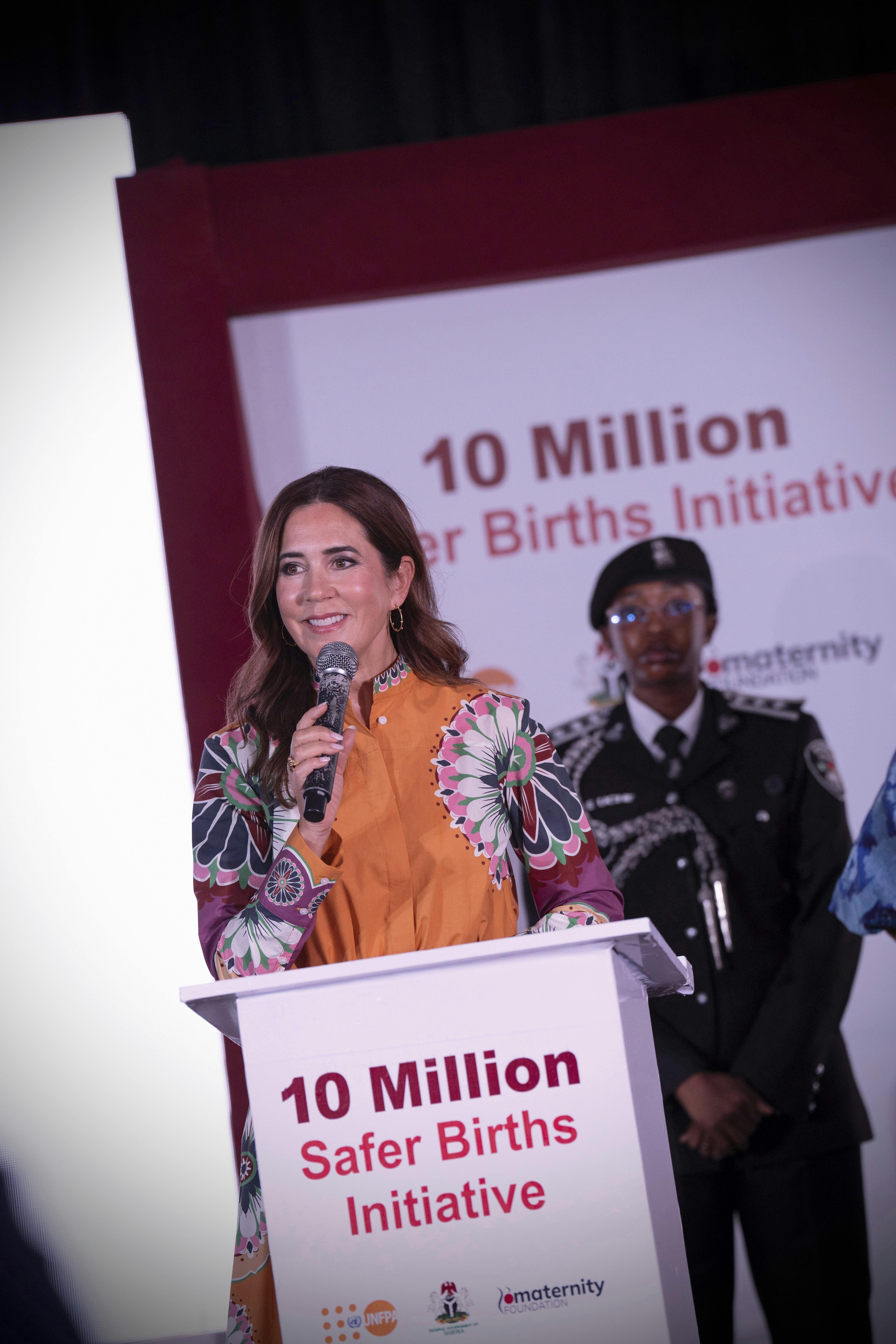 H.M. Dronningen aflagde den 24.-25. juni 2025 officielt besøg i Nigeria - besøget blev hemmeligholdt indtil det var overståetDronningen annoncerede sin nye rolle som protektor for The 10 Million Safer Births Initiative i en tre-årig periode.