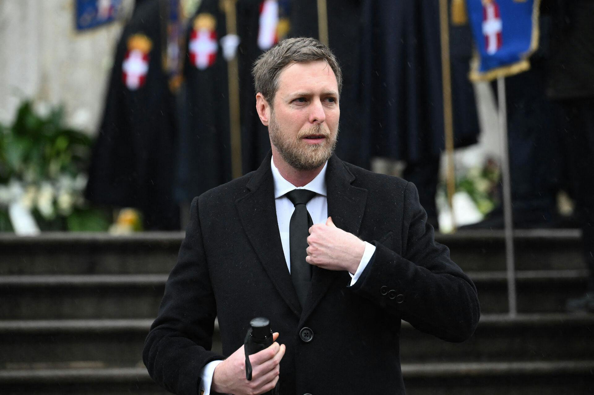 Kronprins Leka II er blevet forlovet med Bierta Celibashi. 