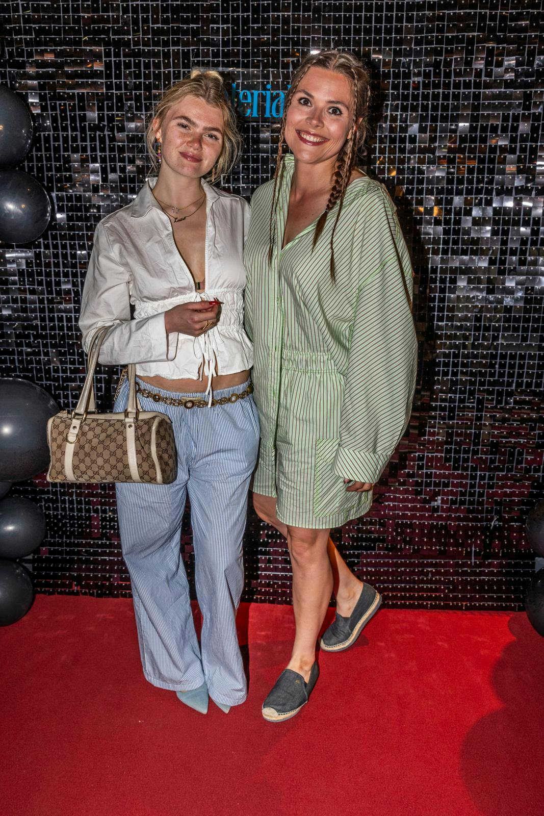 Louise Brink (til venstre) sammen med Cecilia, der er gift med komikeren Heino Hansen.