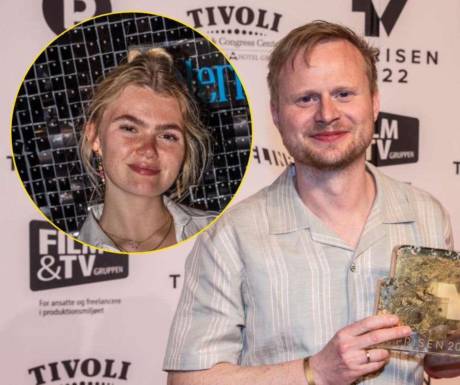 Louise Brink taler om Jonatan Spang på scenen. Her beskylder hun har for at skrive til hende, da hun var 15 år, ligesom han nogle år senere inviterede ham til et "venskabsmøde". 