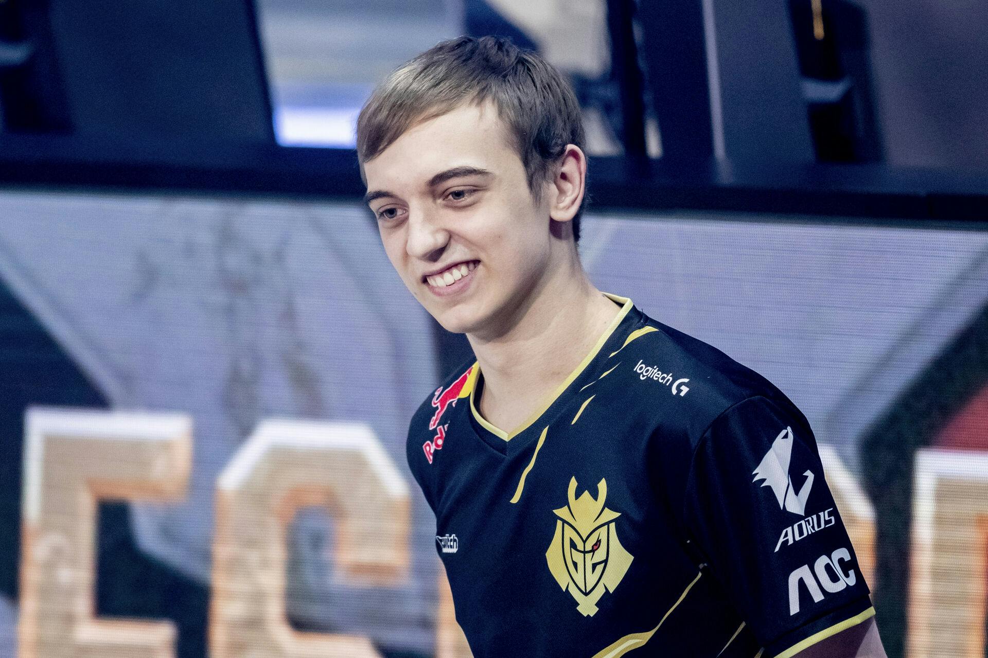 Rasmus "Caps" Winther spiller for G2 og tjener rigtig gode penge på at være en af verdens bedste spillere i spillet League of Legends.