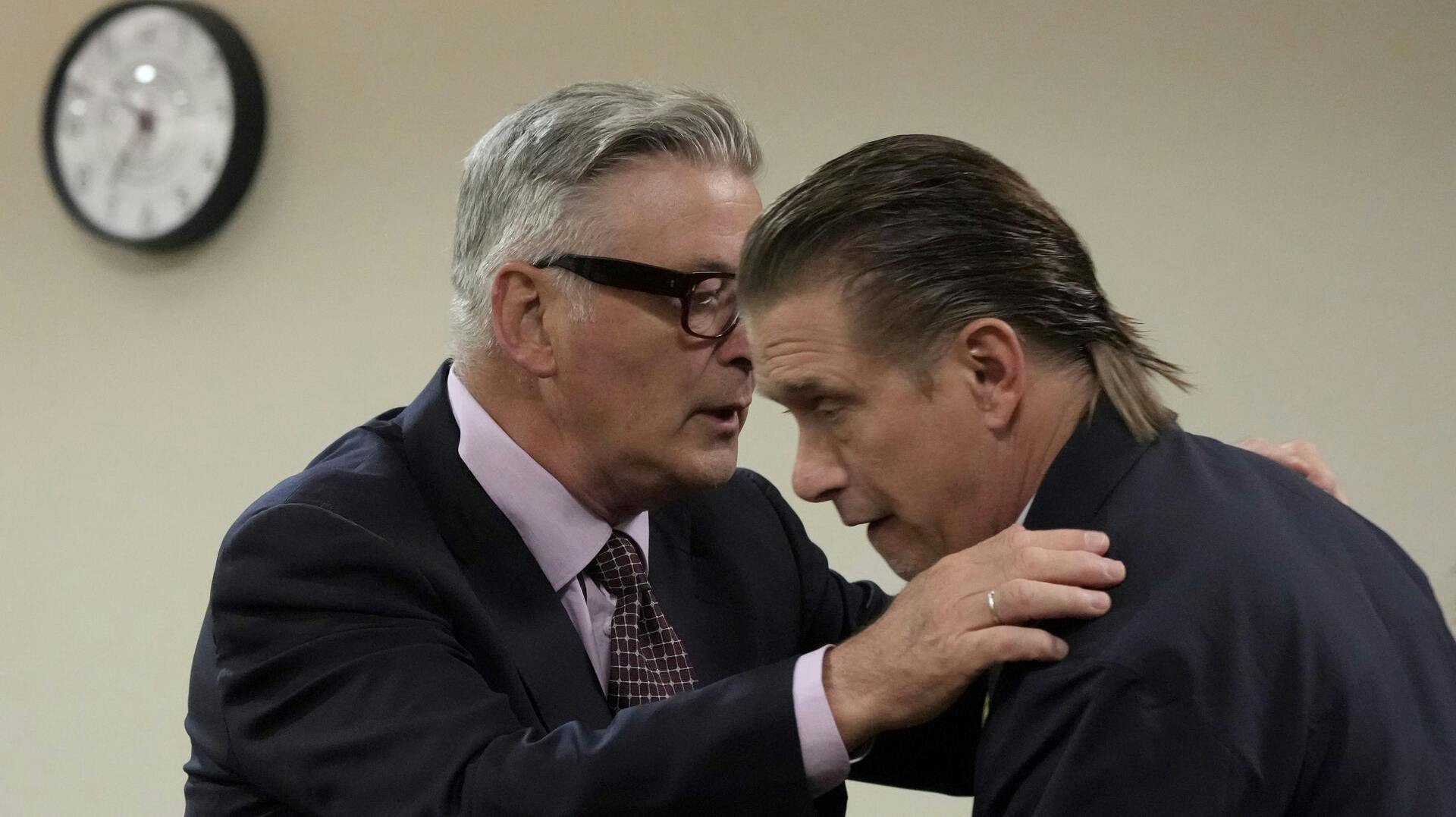 Alec Baldwin og broderen Stephen Baldwin slap med skrækken.