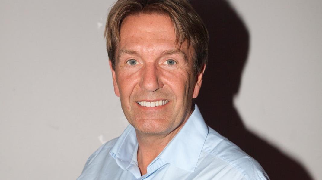 Erik Damgaards liv har været noget af en rutsjebanetur siden slutningen af 90'erne. Men nu er han helt på toppen igen.