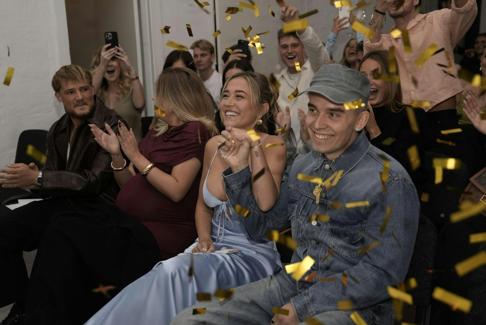 Det var kærlighed ved første blik for Dina og Oliver, der i dag stadigvæk kan kalde sig for kærester.