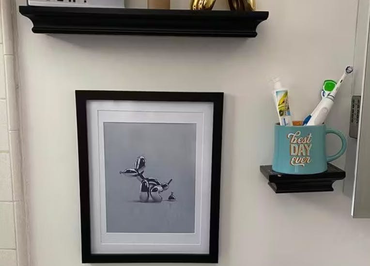 En kvinde delte et billede af sit ”uskyldige” toilet, men folk kunne kun få øje på én særlig detalje.