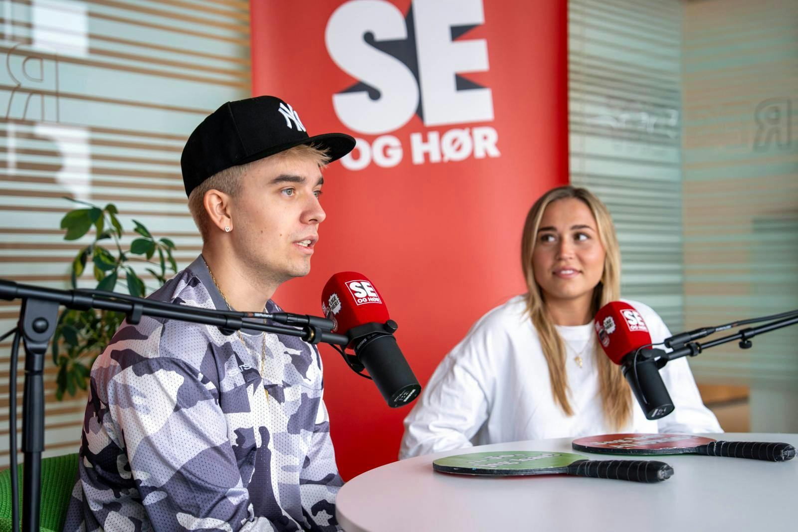 Dina og Oliver, der vandt "Love Island" fortæller i "Sladderministeriet" ærligt om Thomas’ sammenbrud under finalen og stiller spørgsmålstegn ved, om alt var helt ægte.