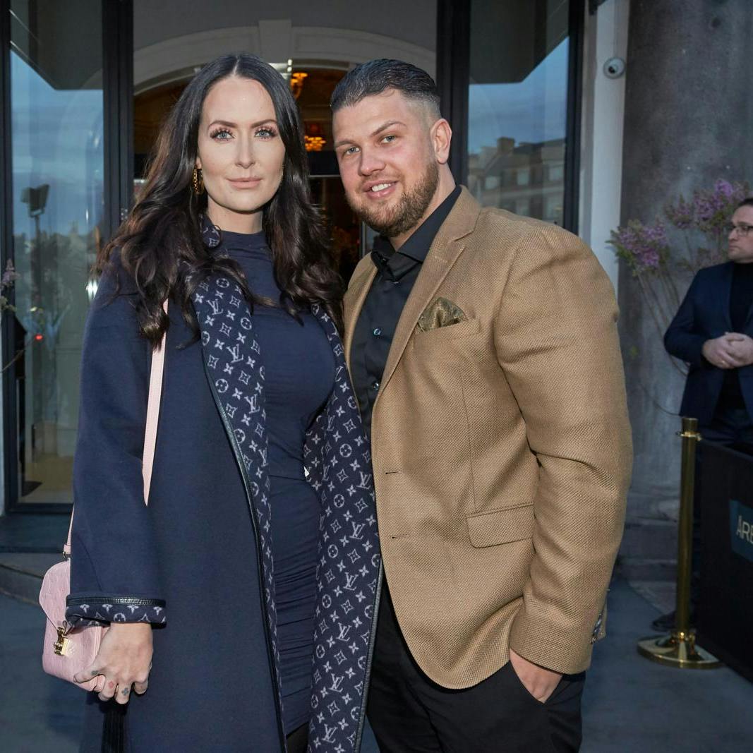 Kameraerne har i mange år været en del af Geggos liv. Men fremover bliver de kun lukket ind i familien, hvis hendes helt særlige krav bliver opfyldt.