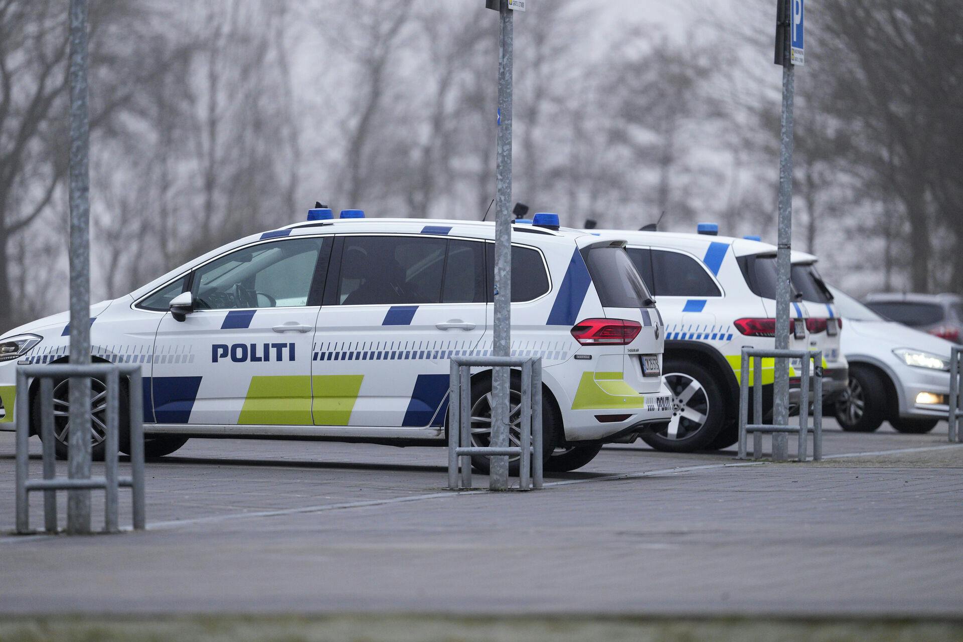 For at sikre spor i forbindelse med sagen vil politiet være synlige i midtbyen en rum tid endnu. Billedet her er fra en anden sag i politikredsen tidligere i år.