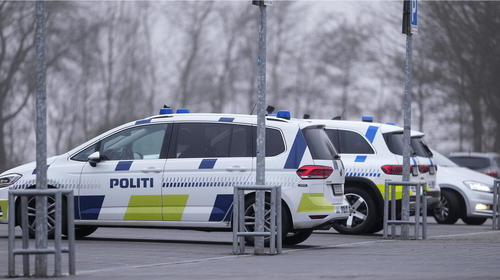 For at sikre spor i forbindelse med sagen vil politiet være synlige i midtbyen en rum tid endnu. Billedet her er fra en anden sag i politikredsen tidligere i år.