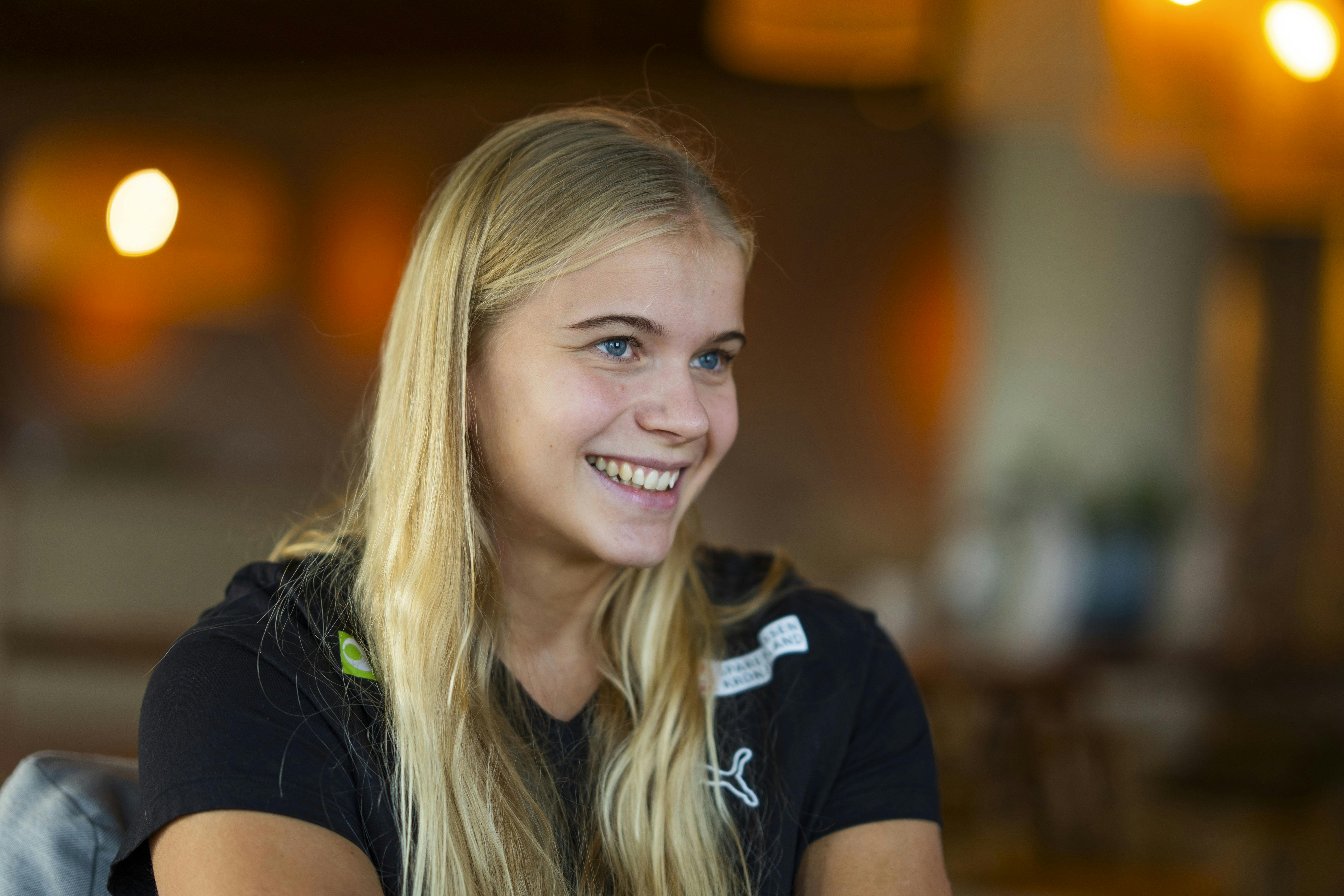 - Jeg har nogle veninder, blandt andet Emilie Ytting, der også er med på landsholdet og veninder jeg har kendt i lang tid, som bor i København.