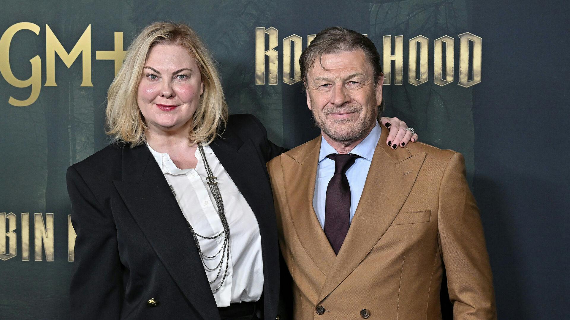 Sean Bean og Ashley Moore på den røde løber.