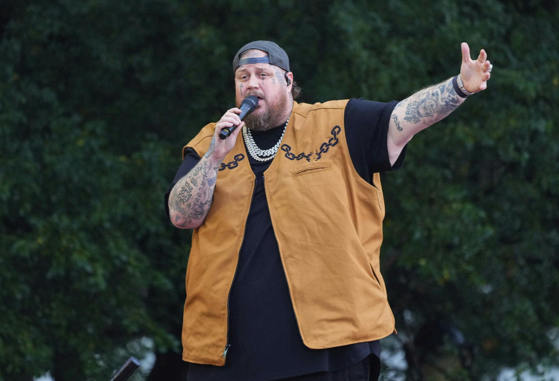 Photo by: zz/XPX/STAR MAX/IPx 2024 9/28/24 Jelly Roll performing in concert on September 28, 2024 at the Global Citizen Festival in Central Park, Manhattan, New York City. (NYC)