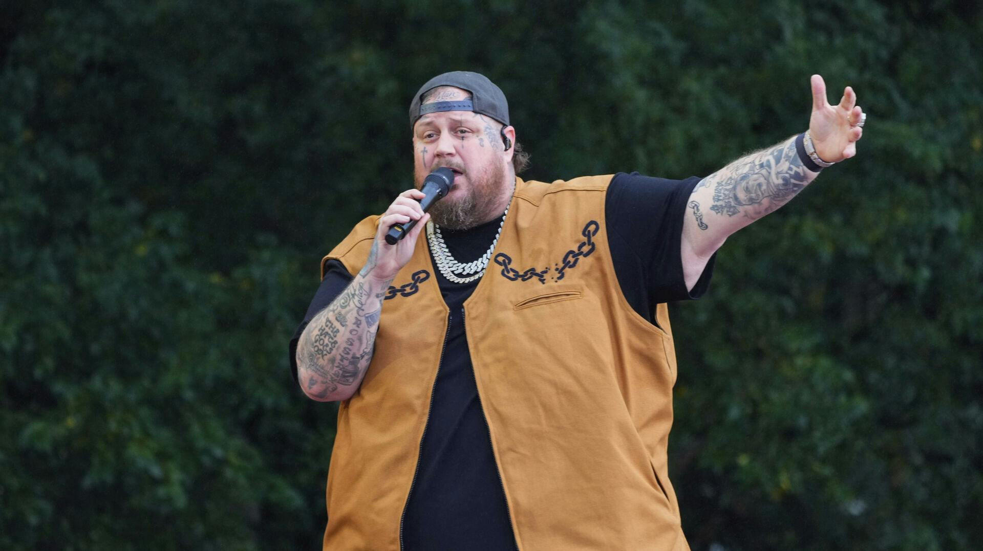 Photo by: zz/XPX/STAR MAX/IPx 2024 9/28/24 Jelly Roll performing in concert on September 28, 2024 at the Global Citizen Festival in Central Park, Manhattan, New York City. (NYC)