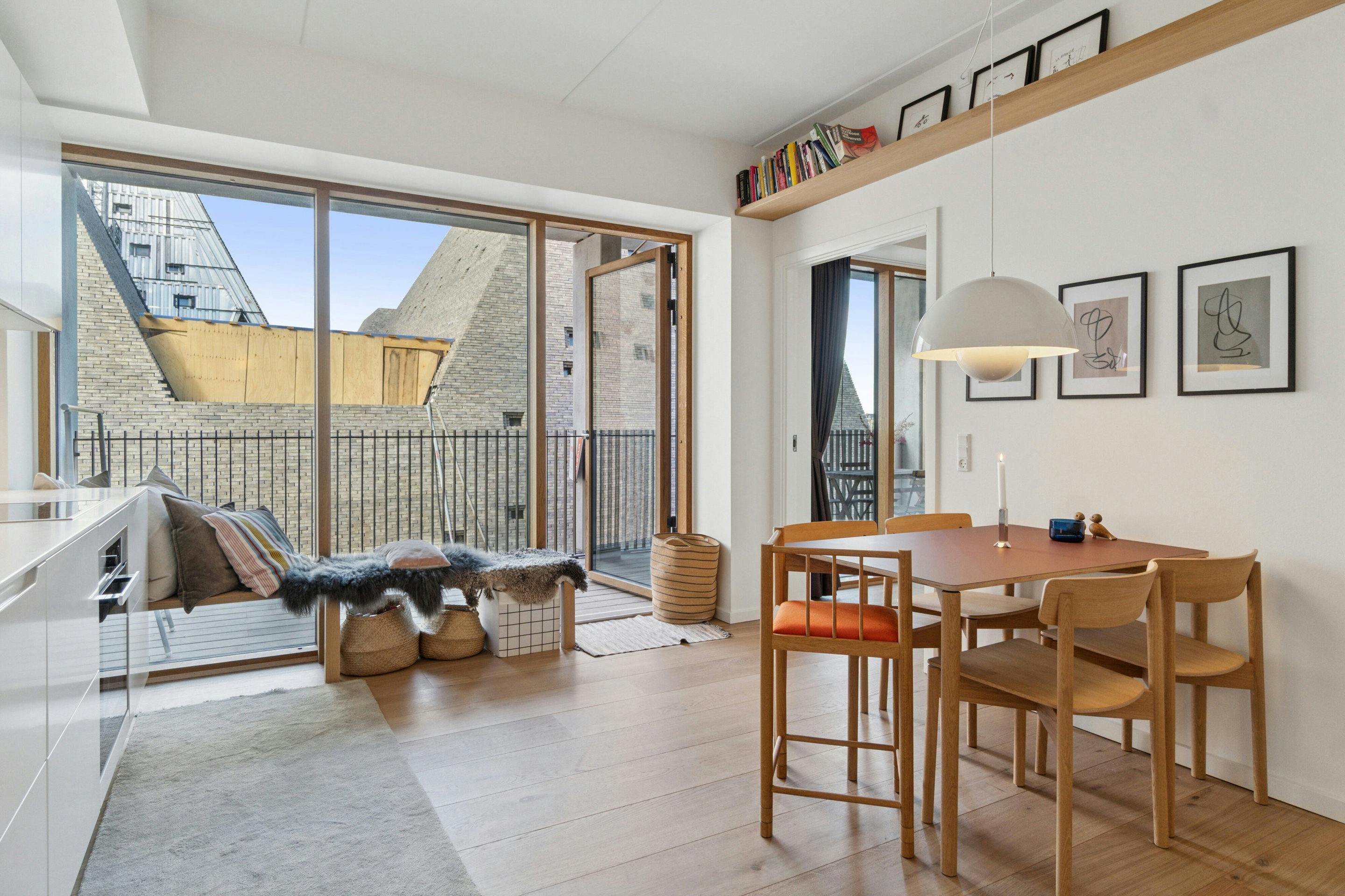 Der er også mulighed for frisk luft på den private terrasse.