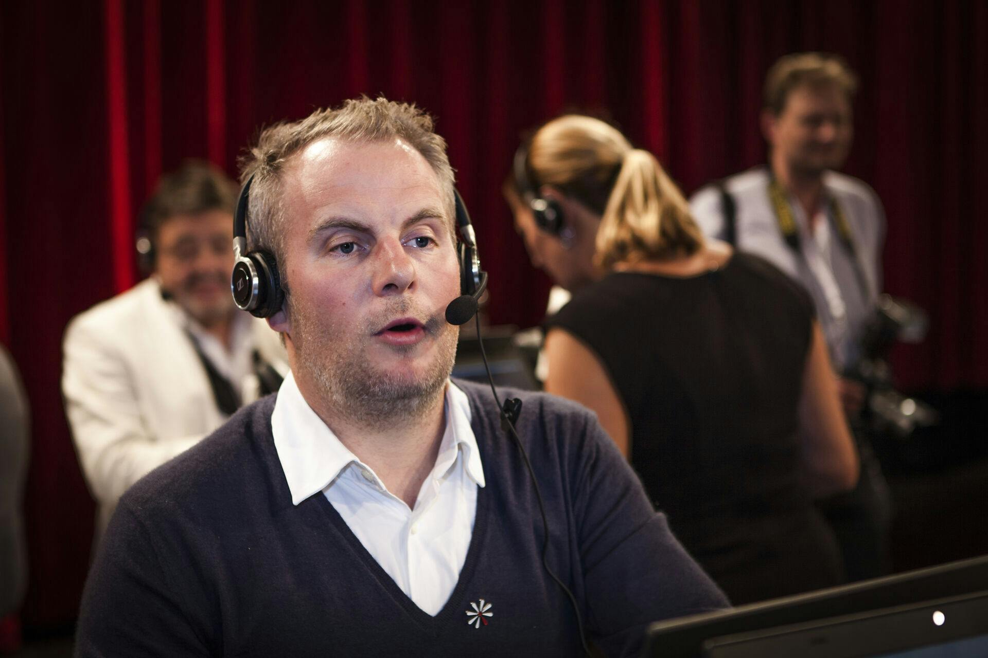 Uffe Holm indrømmer, at det var dumt at være med i spilreklamer.