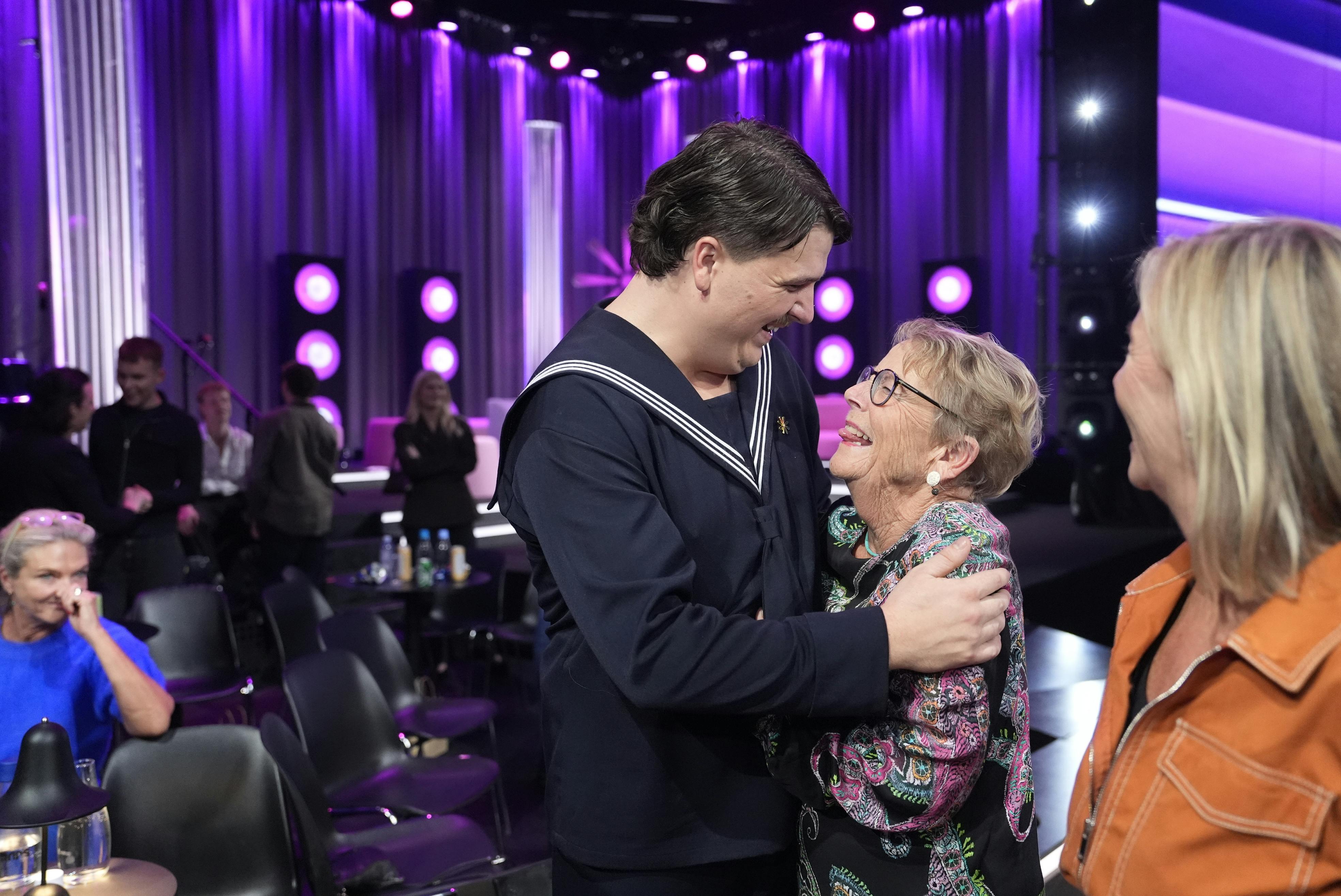 Mormor havde al god grund til at være stolt af sit barnebarn.