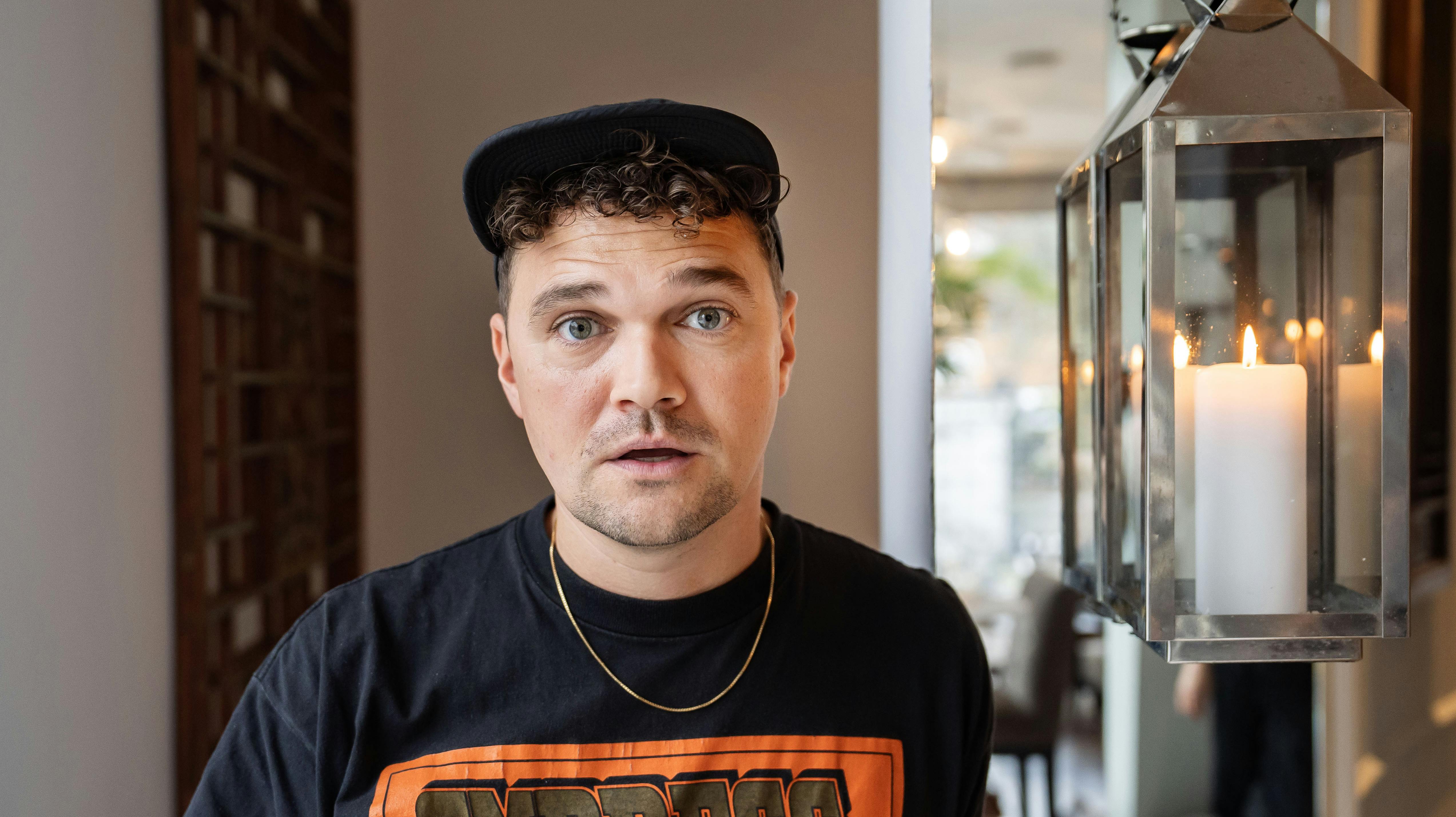 OPGAVE: Pressemøde på ny sæson af LOL: Den der ler sidst.Her Ruben SøltoftSTED: NimbJOURNALIST: Karian Didriksen, Nicklas LagerstorfFOTOGRAF: © Hanne Juul/ Aller Foto & VideoDATO: 2024110