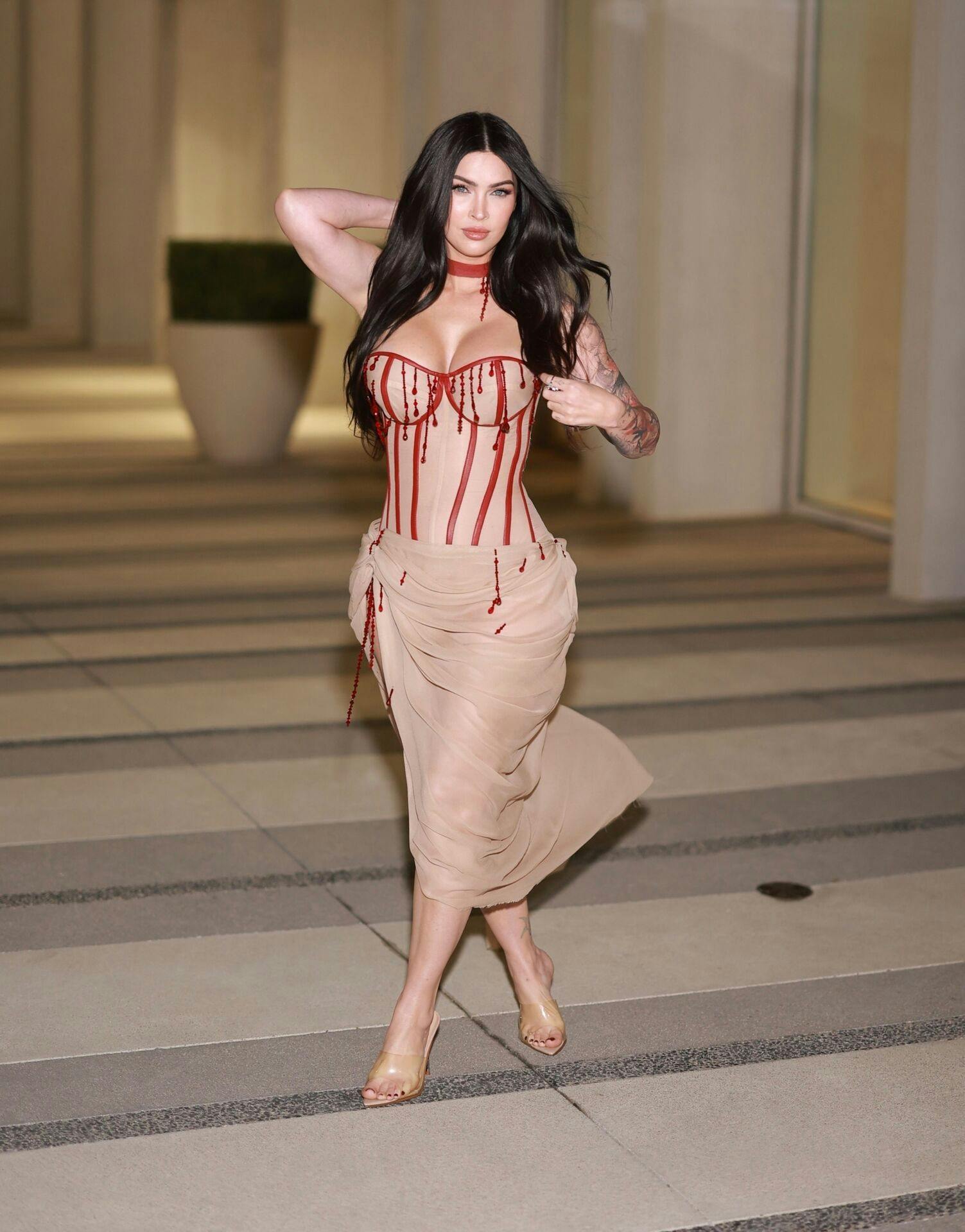 *EXCLUSIVE* Los Angeles, CA Megan Fox is Back !