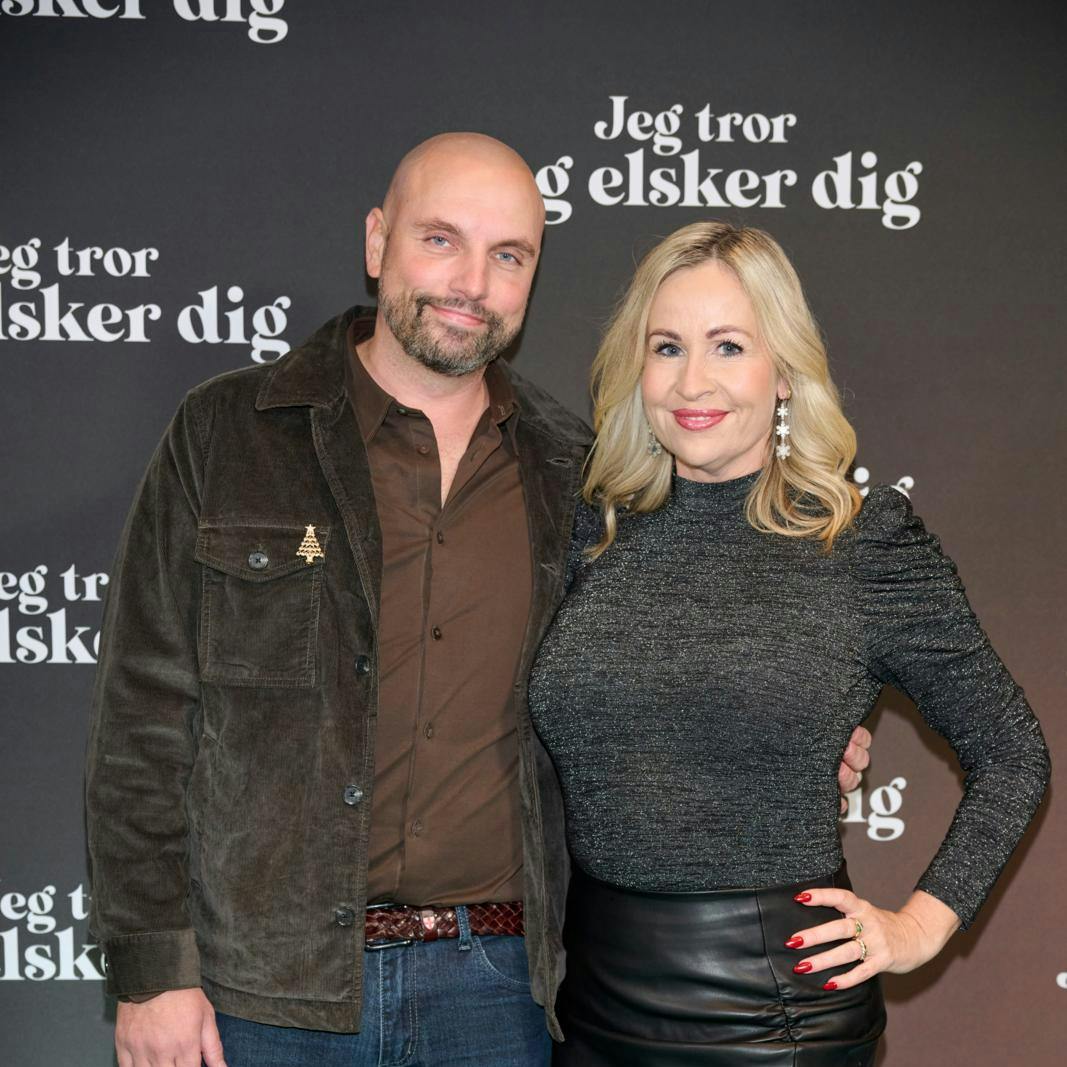 Filmens titel er ganske sigende for billedet her, hvor Joan Divine første gang viser sig offentligt frem med Anders ved sin side.