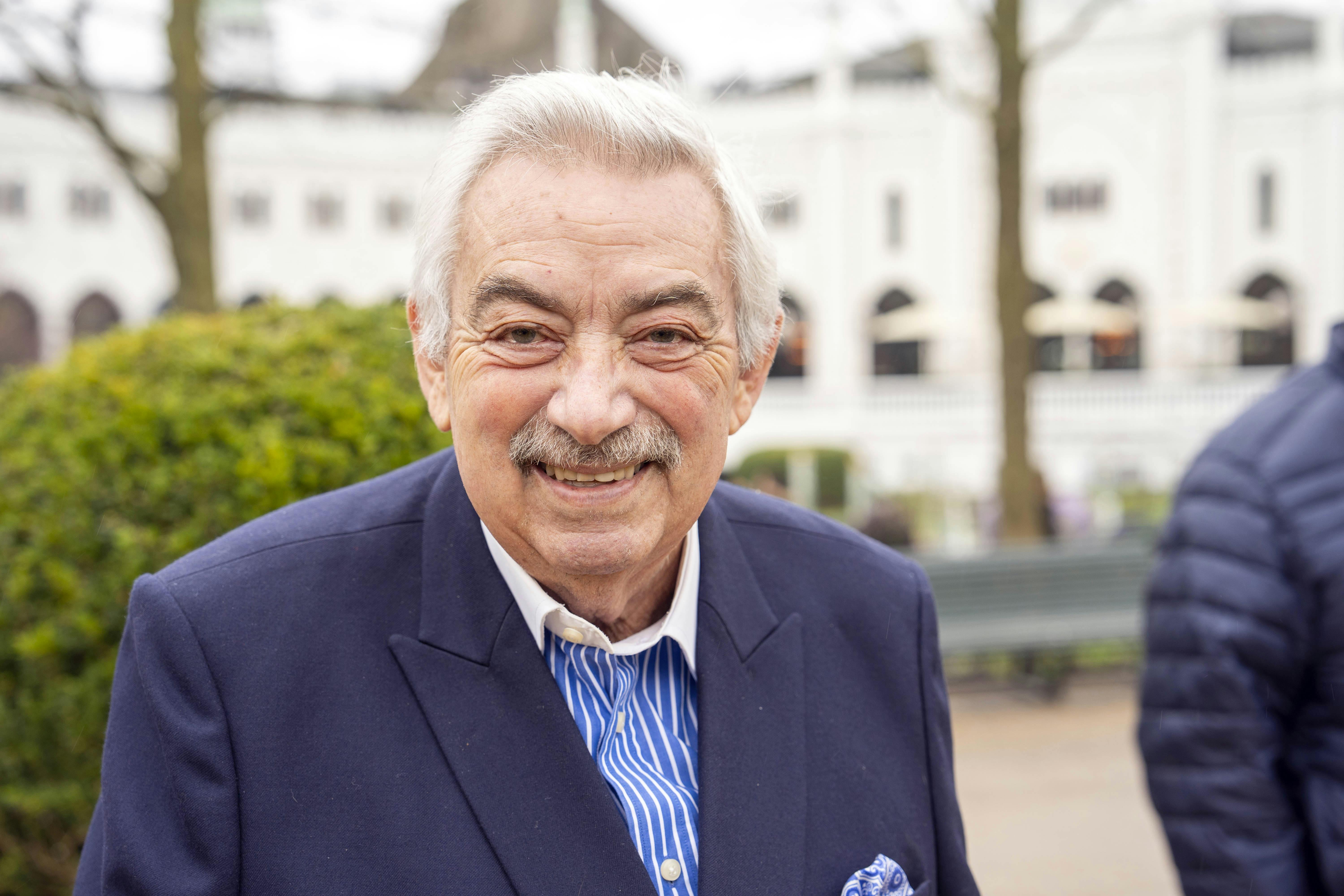 Johnny Reimar kan nu kalde sig ridder af Dannebrog.