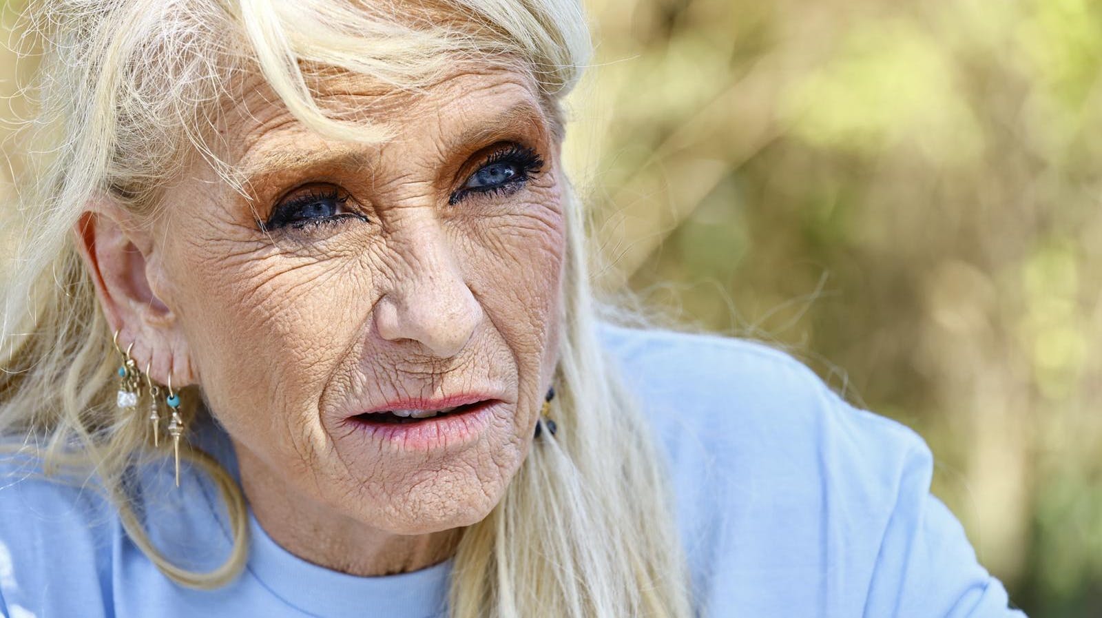 Sanne Salomonsen fortæller om sit liv i erindringsbogen "Det hele".