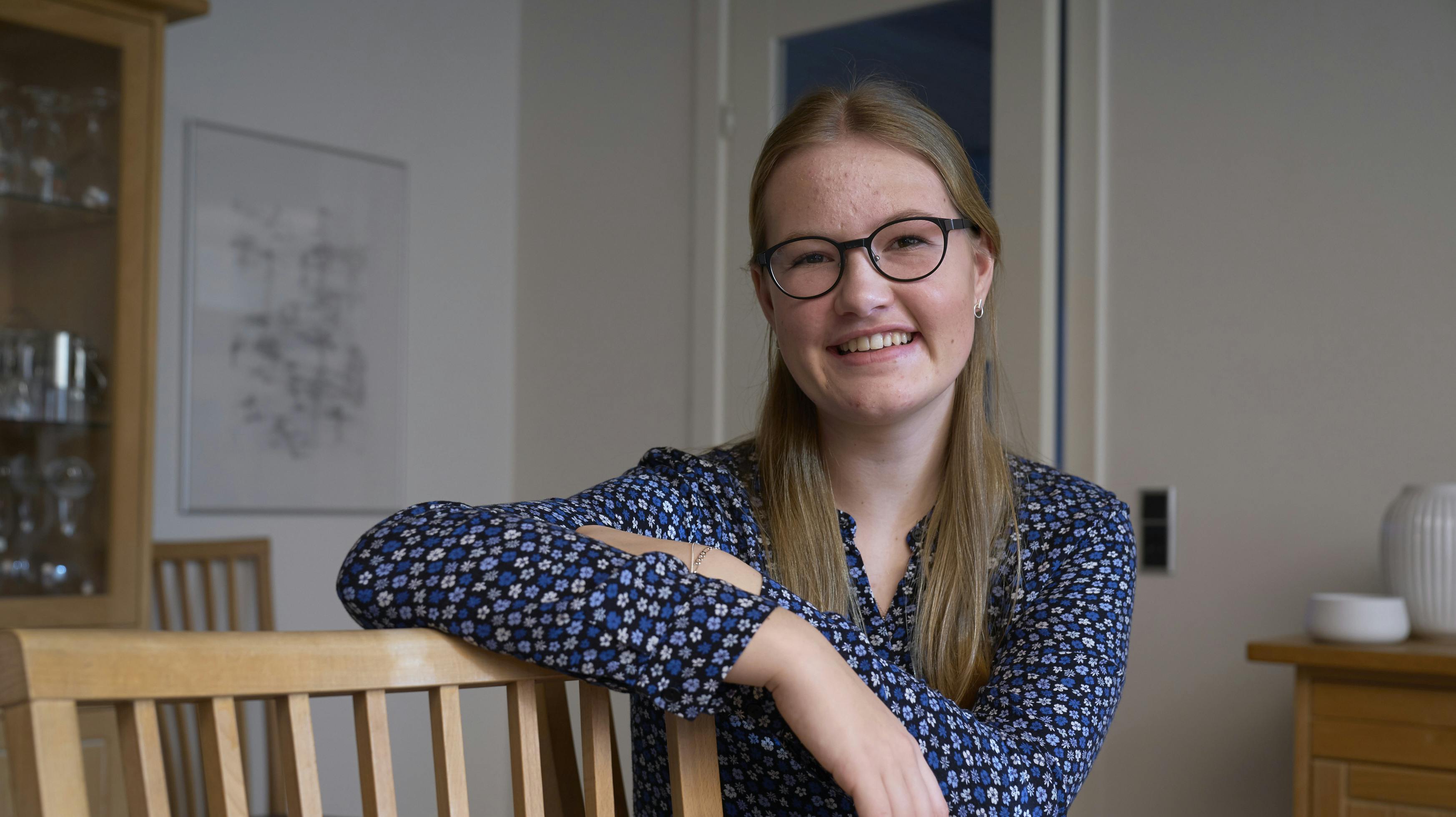 Nu fortæller Emma Josefsens mor, hvorfor hun og familien ikke medvirker i de nye afsnit af "Årgang 0 forever".