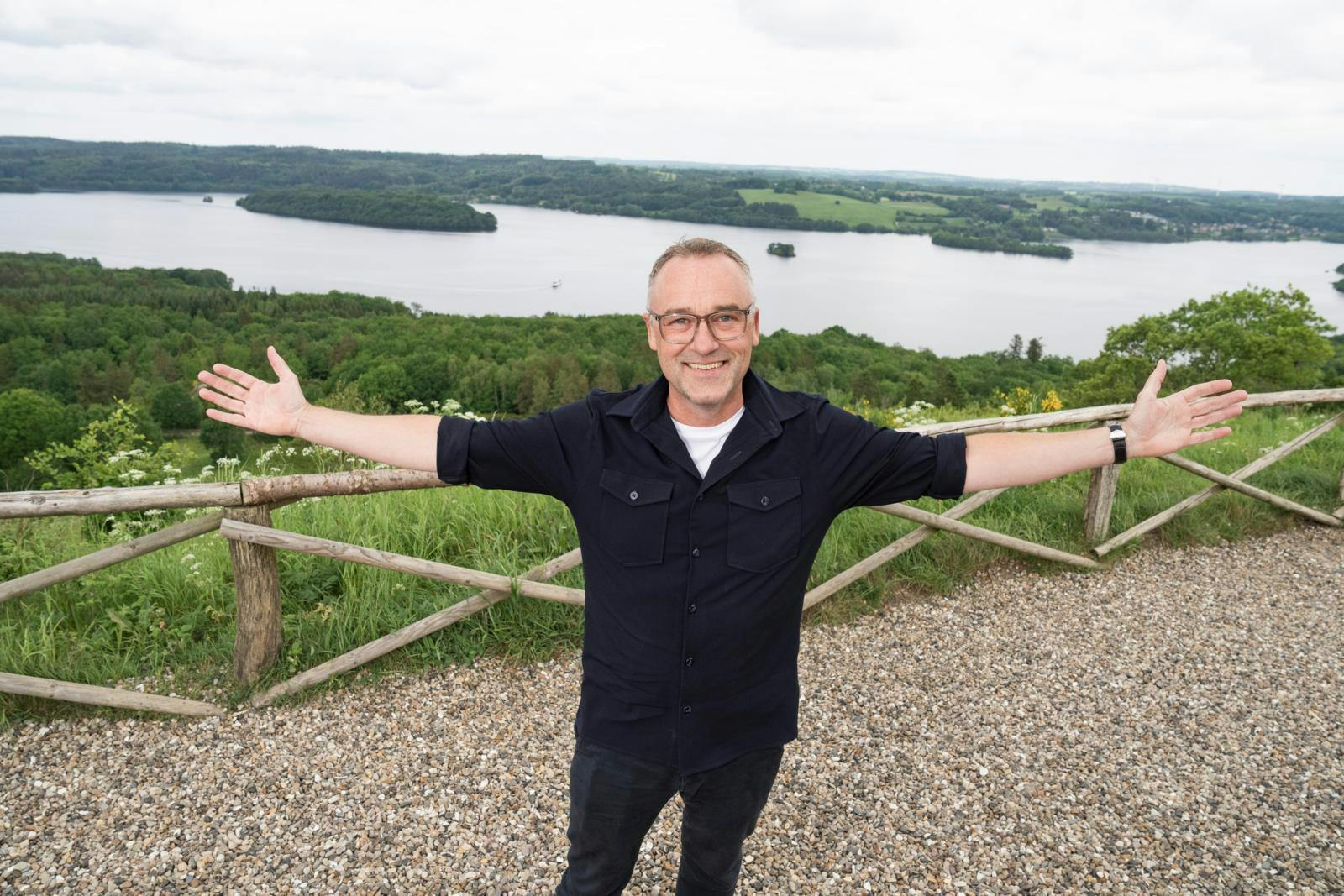 Det er snart slut med udsigten til vandet, men til gengæld får Peter Ingemann alle de træer, han kan drømme om.