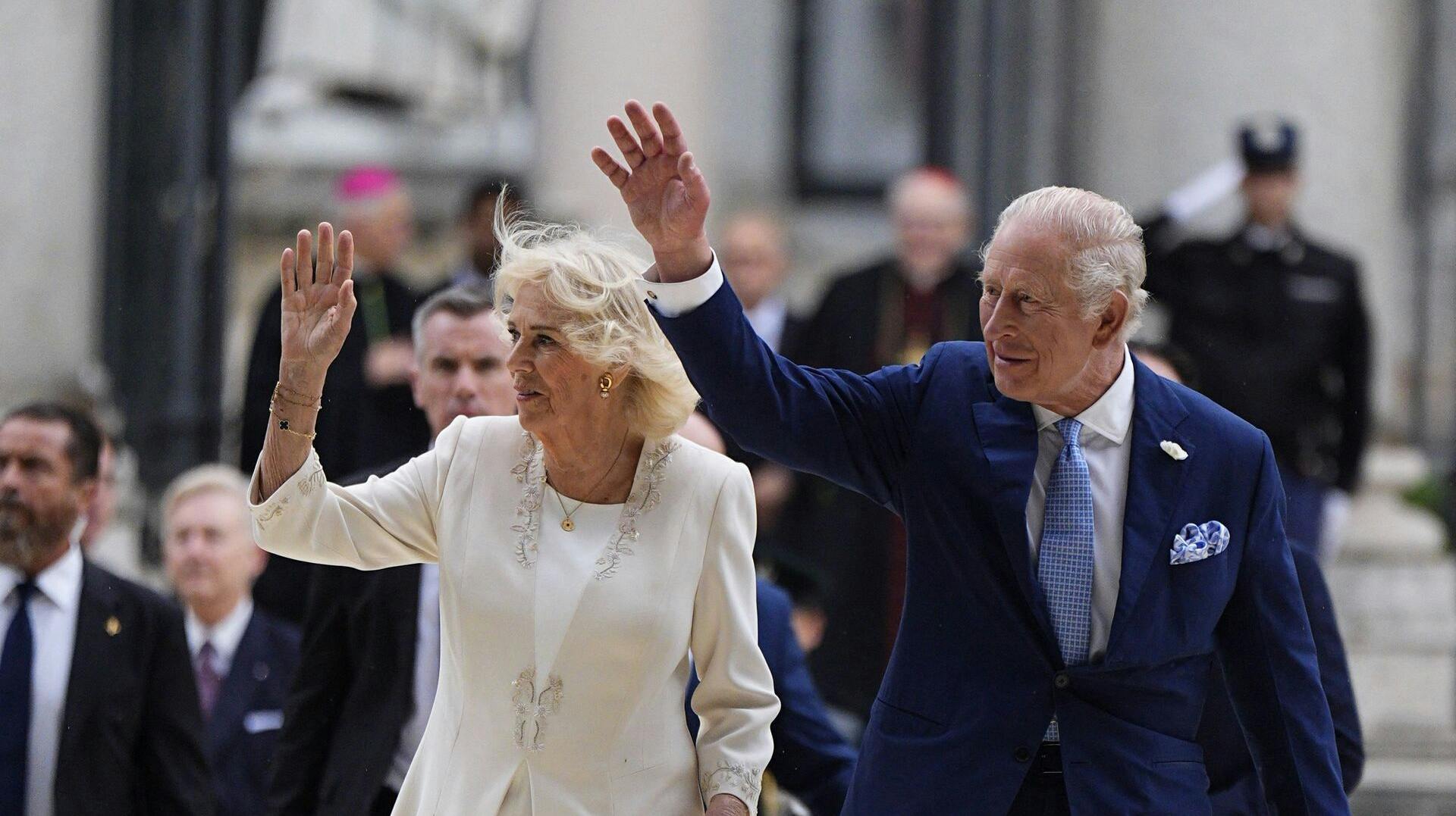 Kong Charles og dronning Camilla har frataget Andrew det sidste, der var at fratage.