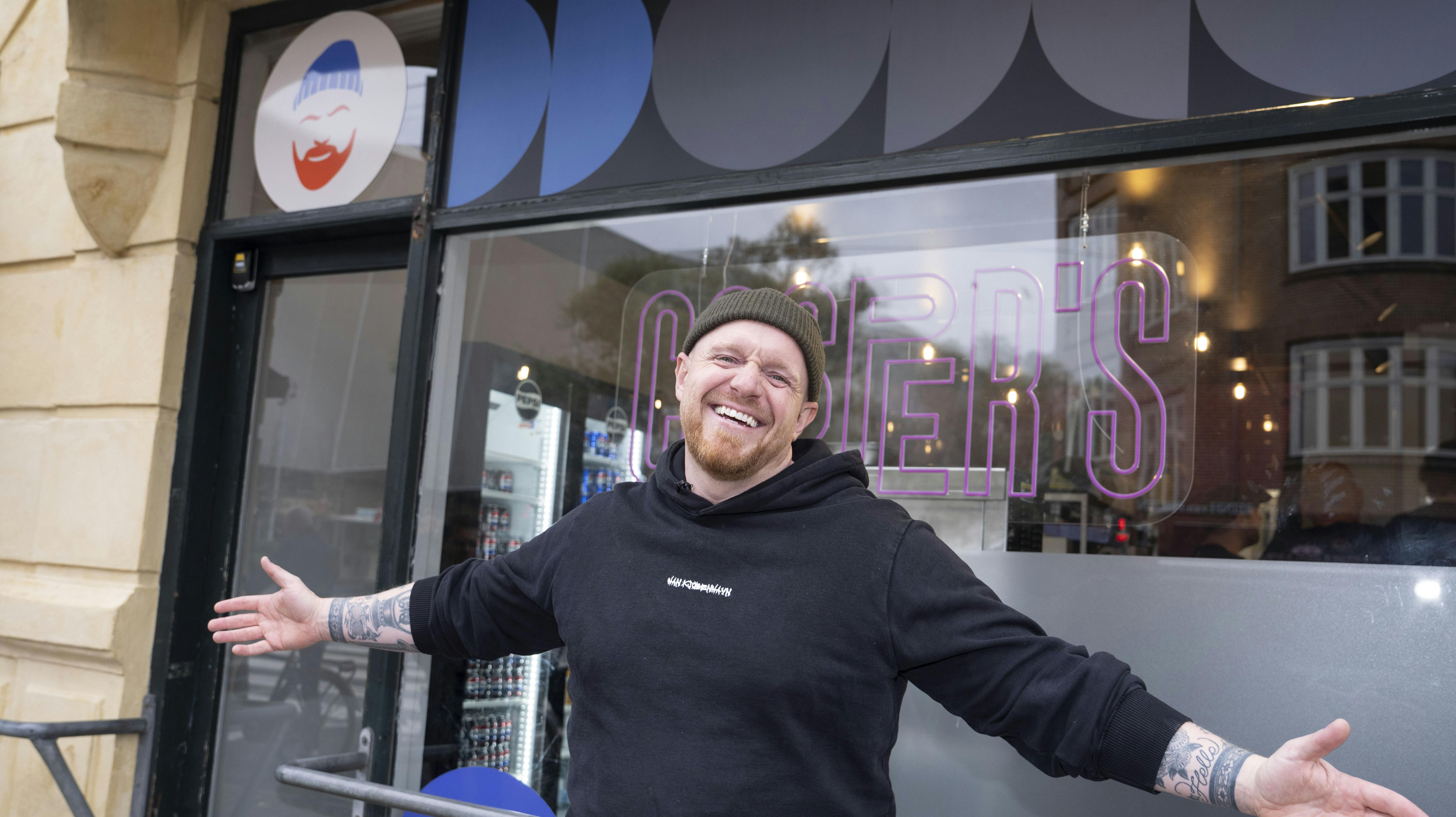 Casper Drømme har måttet holde sin burgerbar lukket i tre dage.