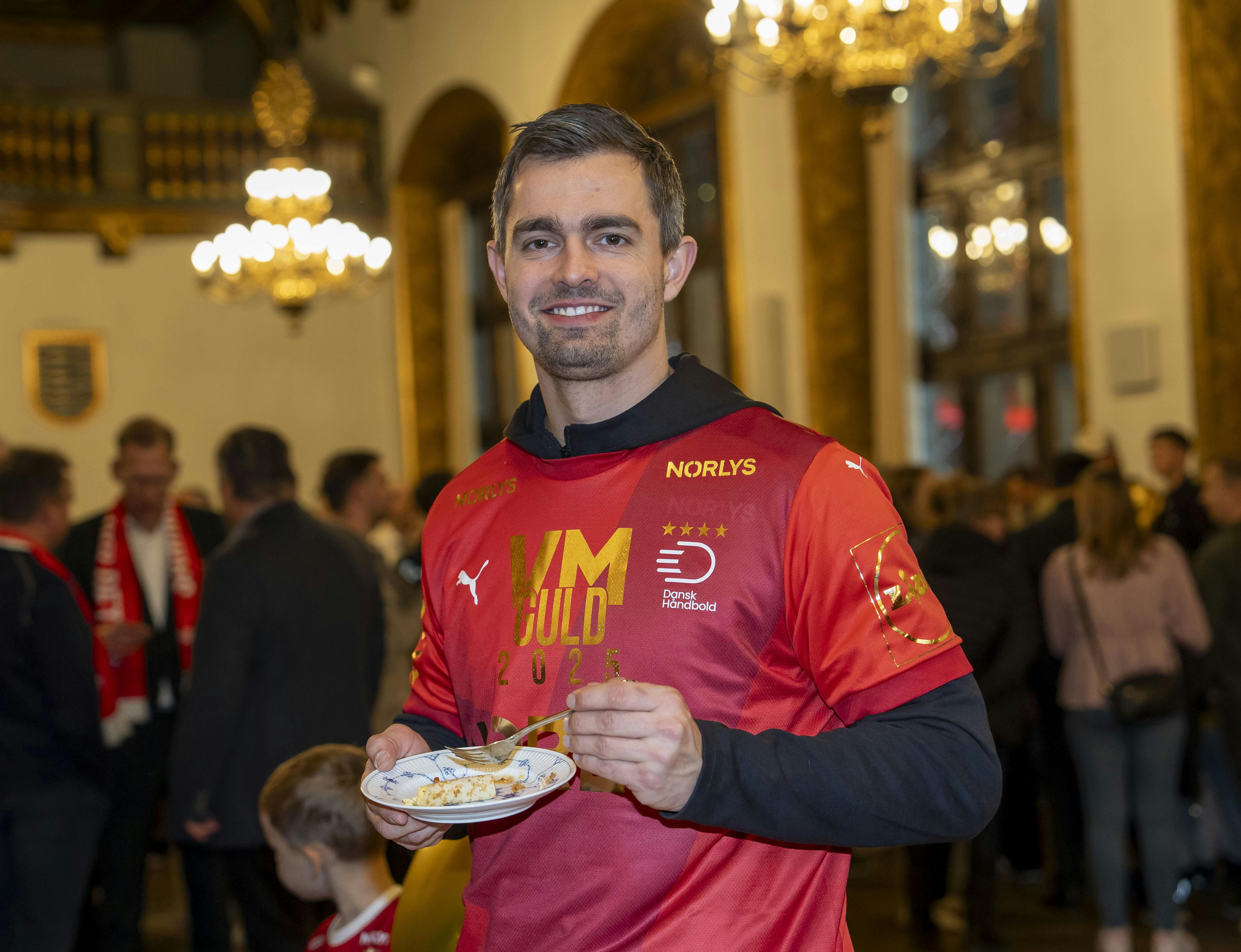 Rasmus Lauge og familien har været meget igennem det sidste halve år. Nu er der kommet en smule mere ro på.&nbsp;