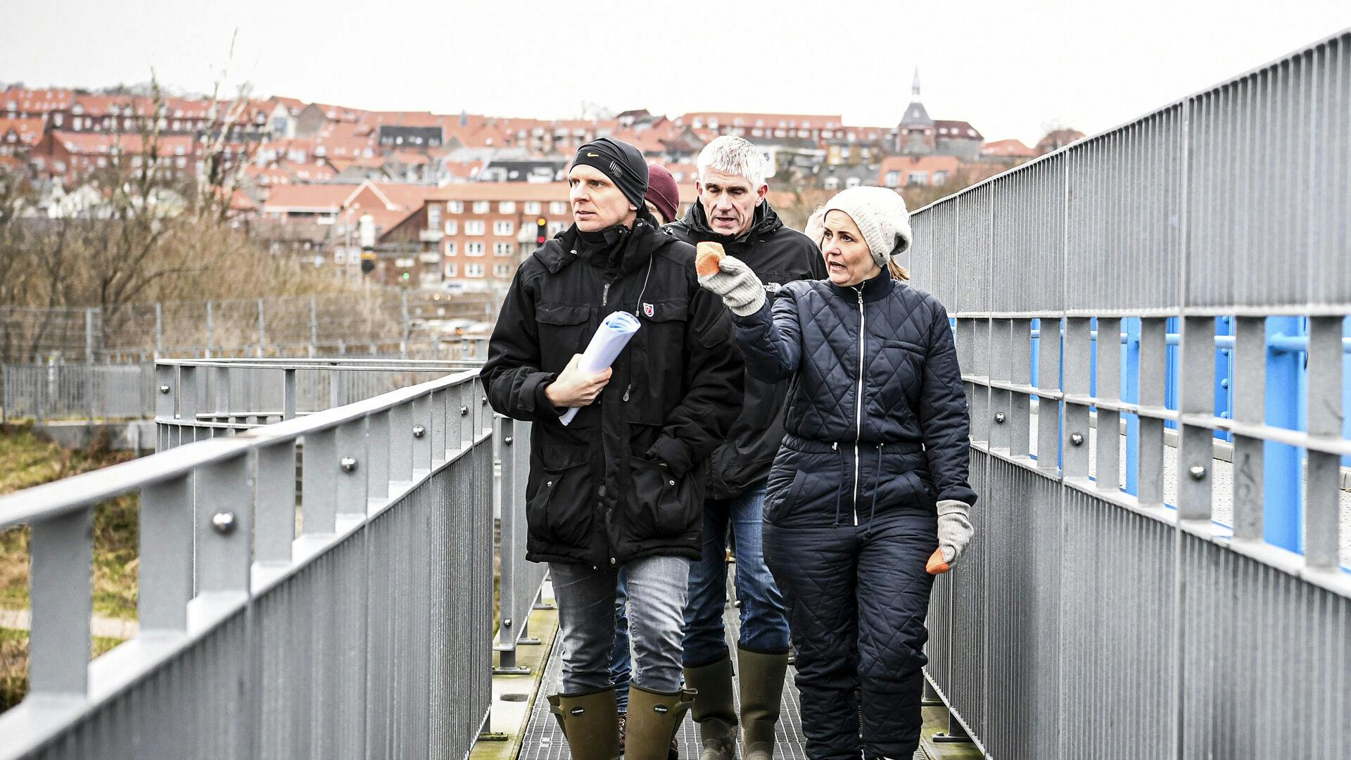 Jens Heslop (til venstre), der denne uge blev fyret som direktør for Udvikling, Miljø og Teknik i Randers Kommune, får et gyldent håndtryk på 1,8 millioner kroner. Det  svarer til ét års løn.