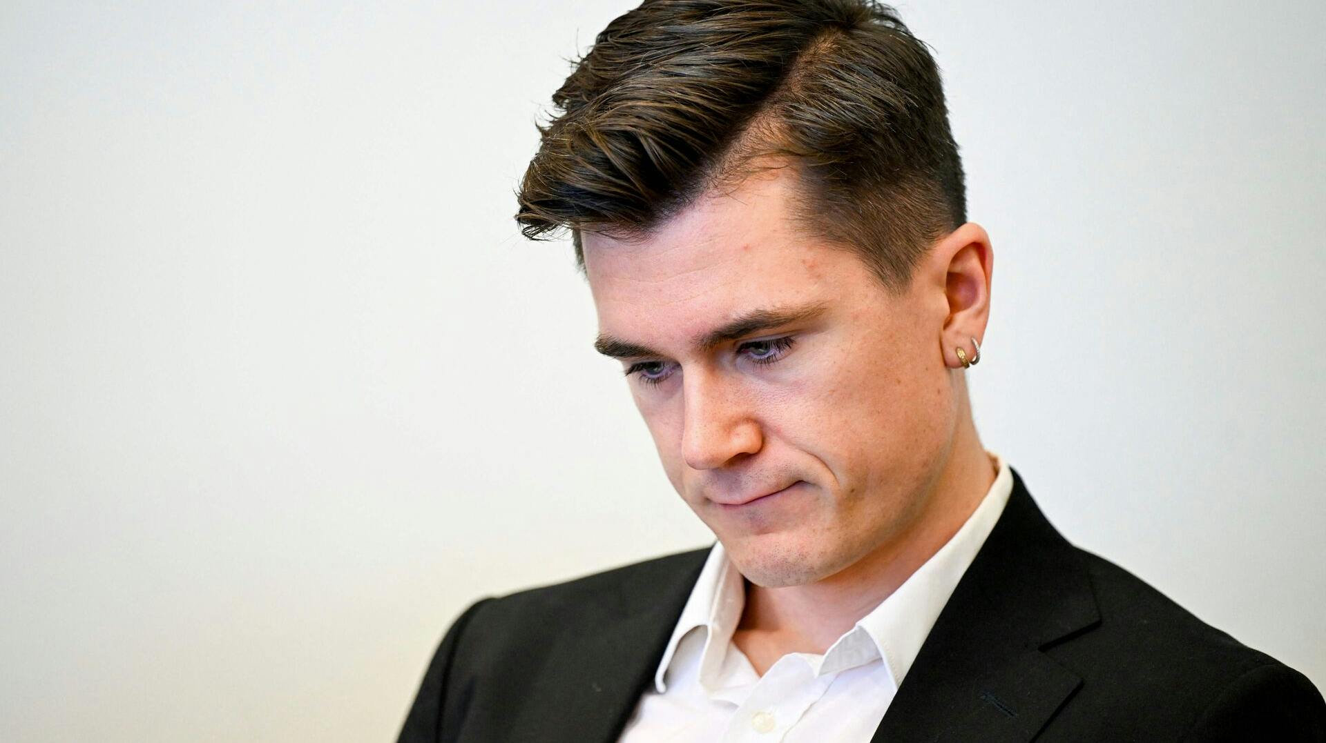 Filip Ingebrigtsen er åbenlyst ikke glad for hverken sin far eller mor længere. 