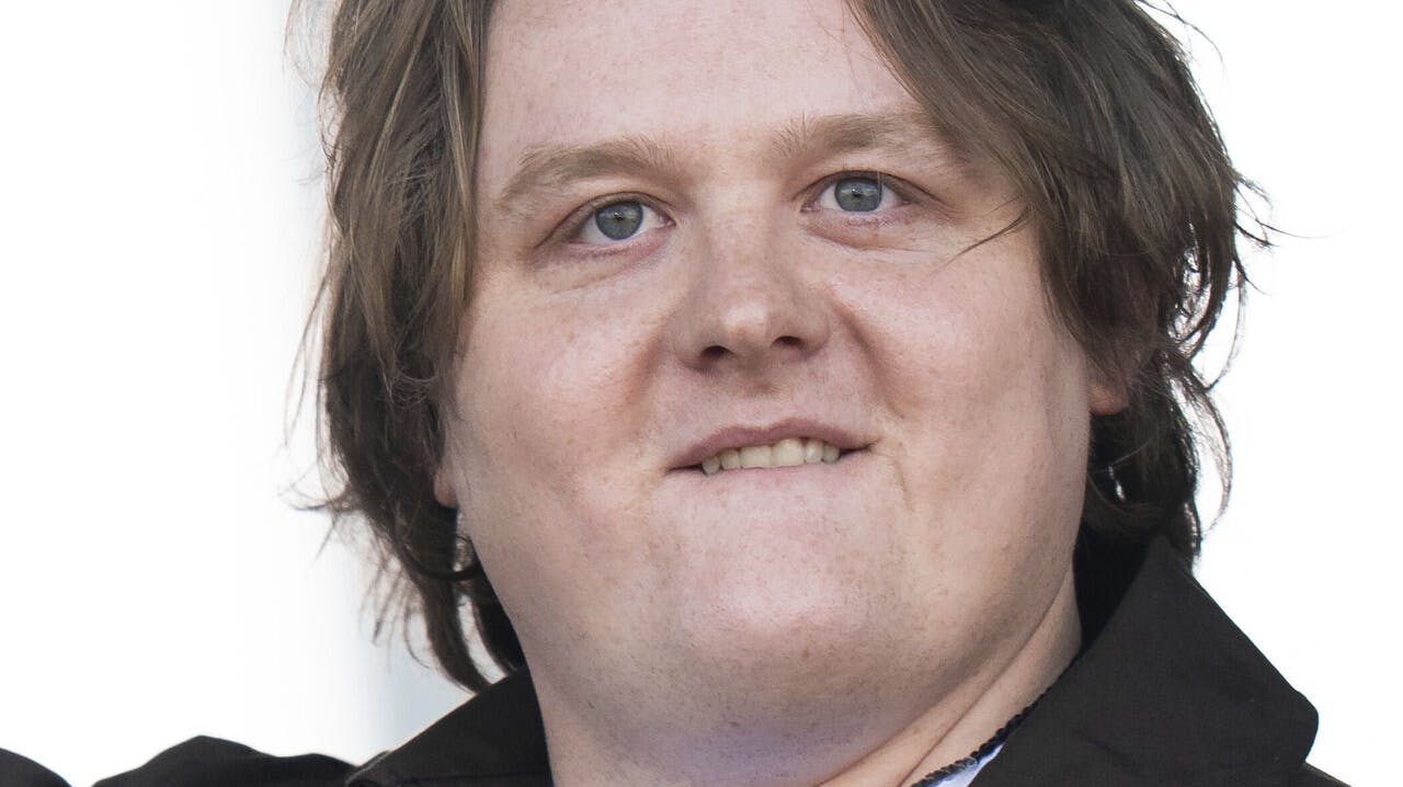 Lewis Capaldi kommer på Smukfest.