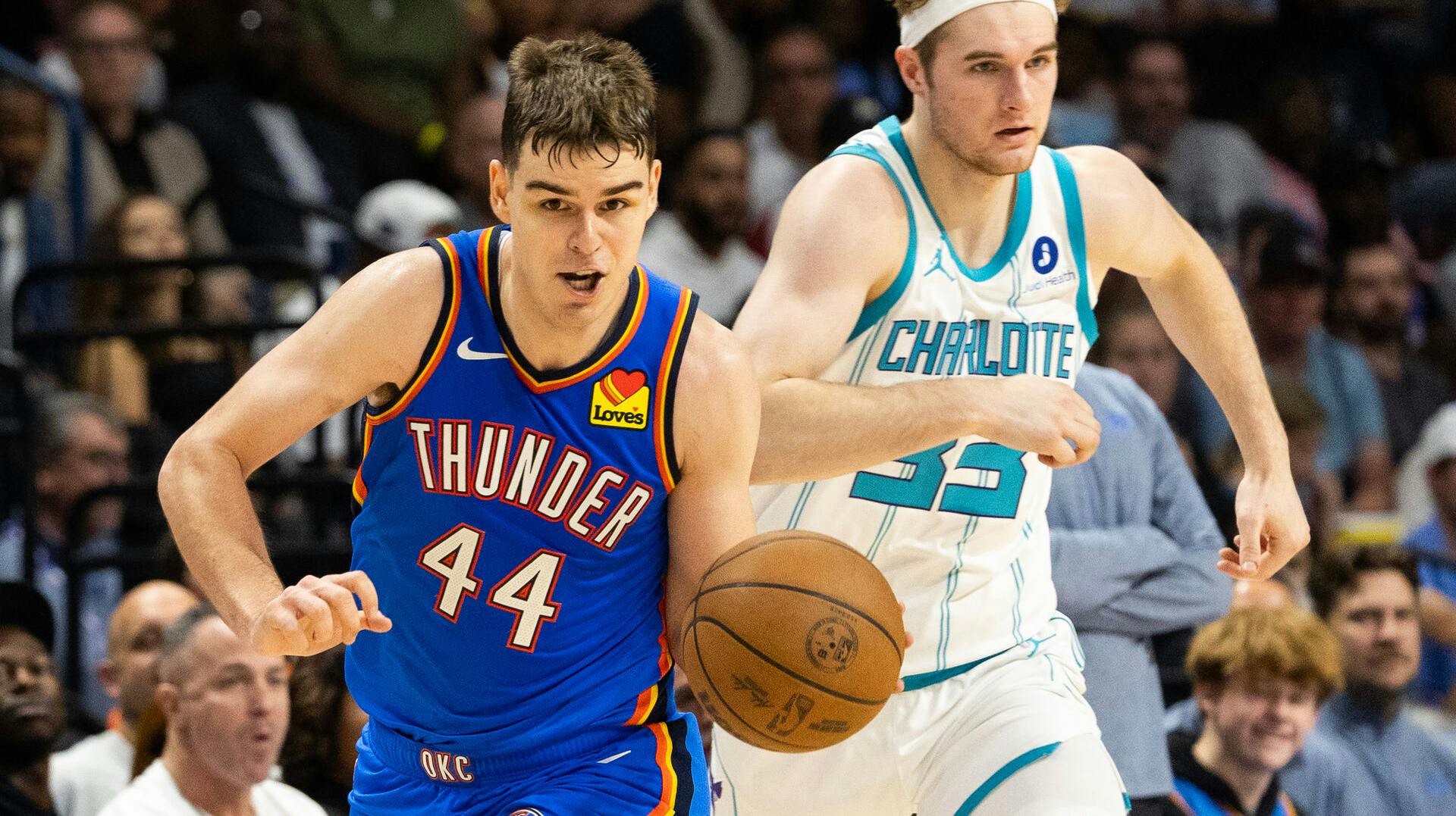 Det er ikke meget, Nikola Topic har været i kamp for Oklahoma Thunder. Nu venter endnu en pause. 