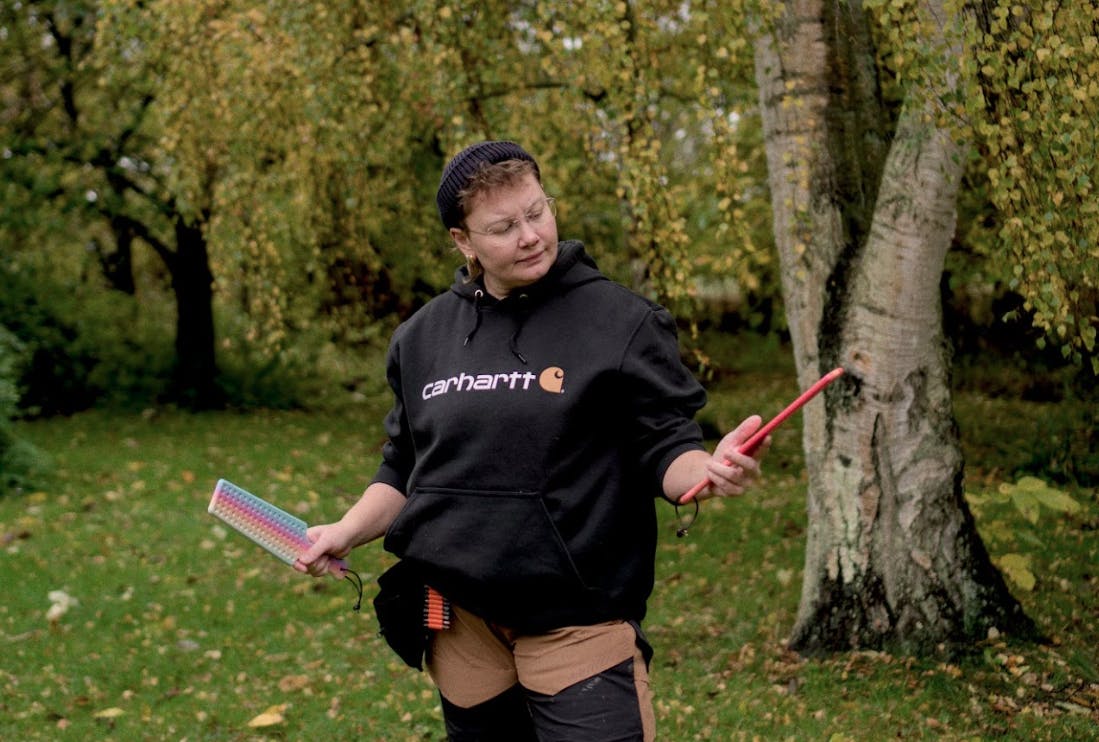 Storm prøver gerne nye designs af med partneren og venner og bekendte.