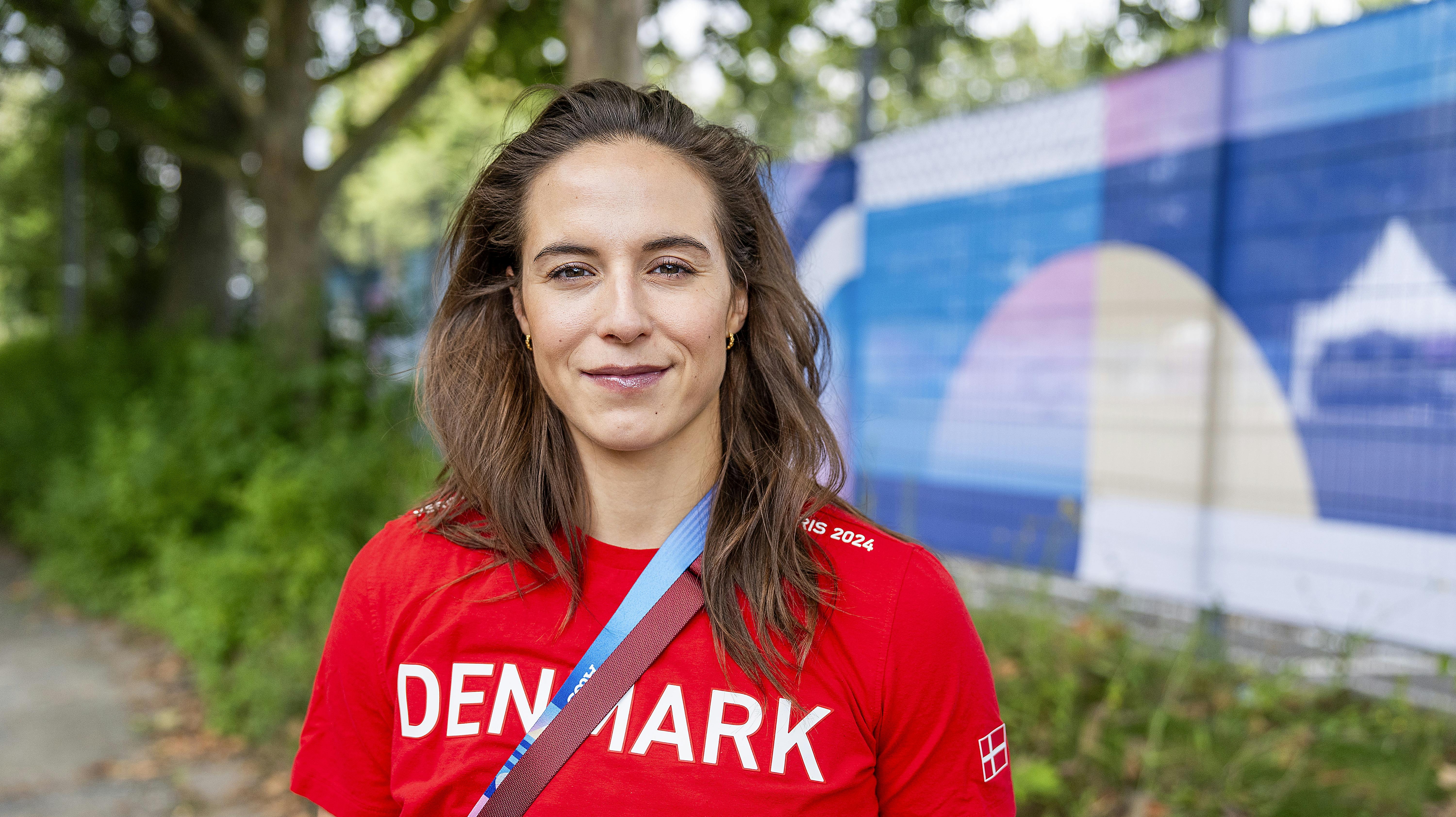 Louise Burgaard er blevet mor til sønnen Pilou, men det har ikke været uden drama. Nu fortæller hun om det hele. 