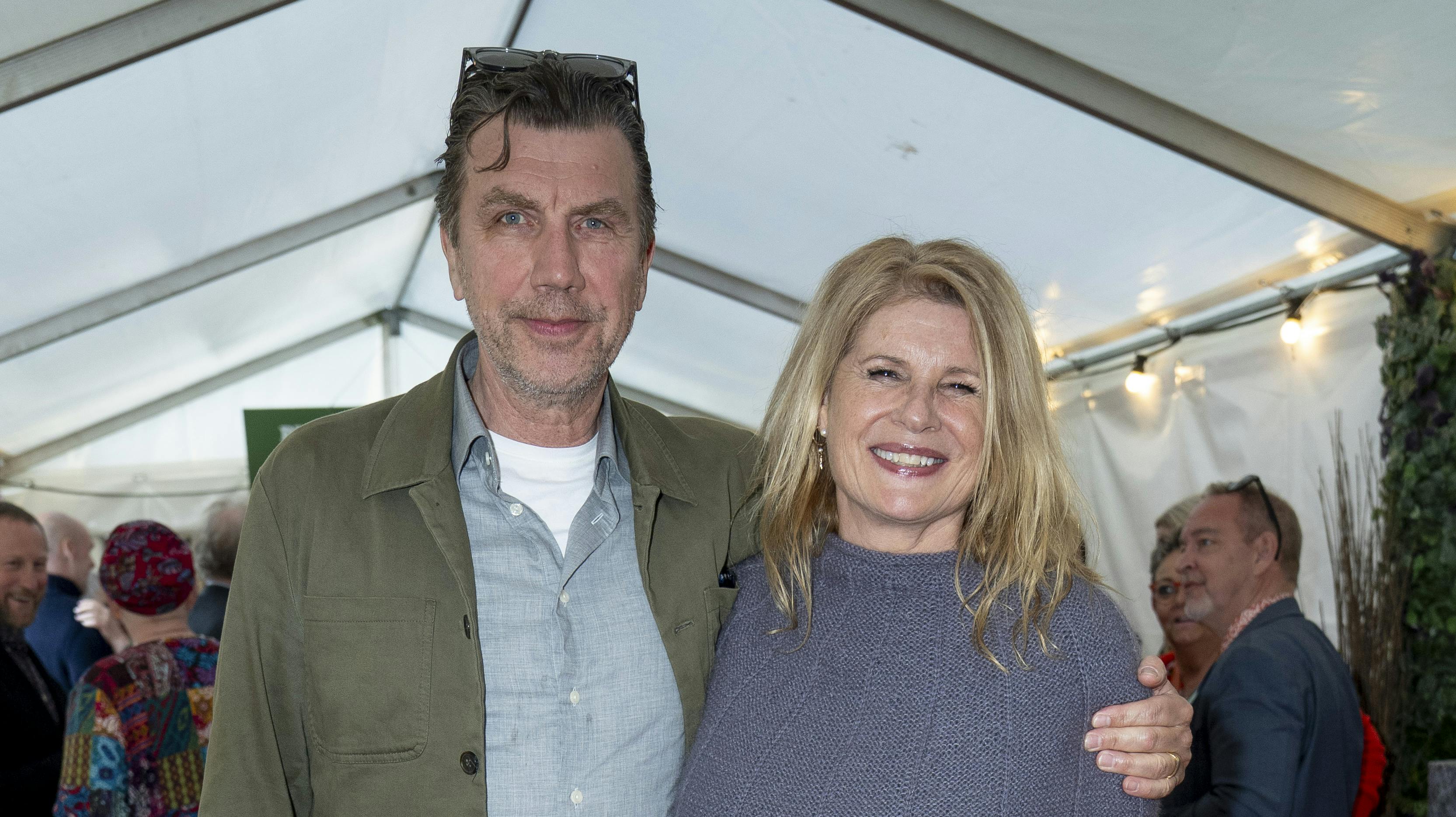 Igen, igen, igen er Jesper Lohmann og Lise Frølunds bryllup blevet udskudt.