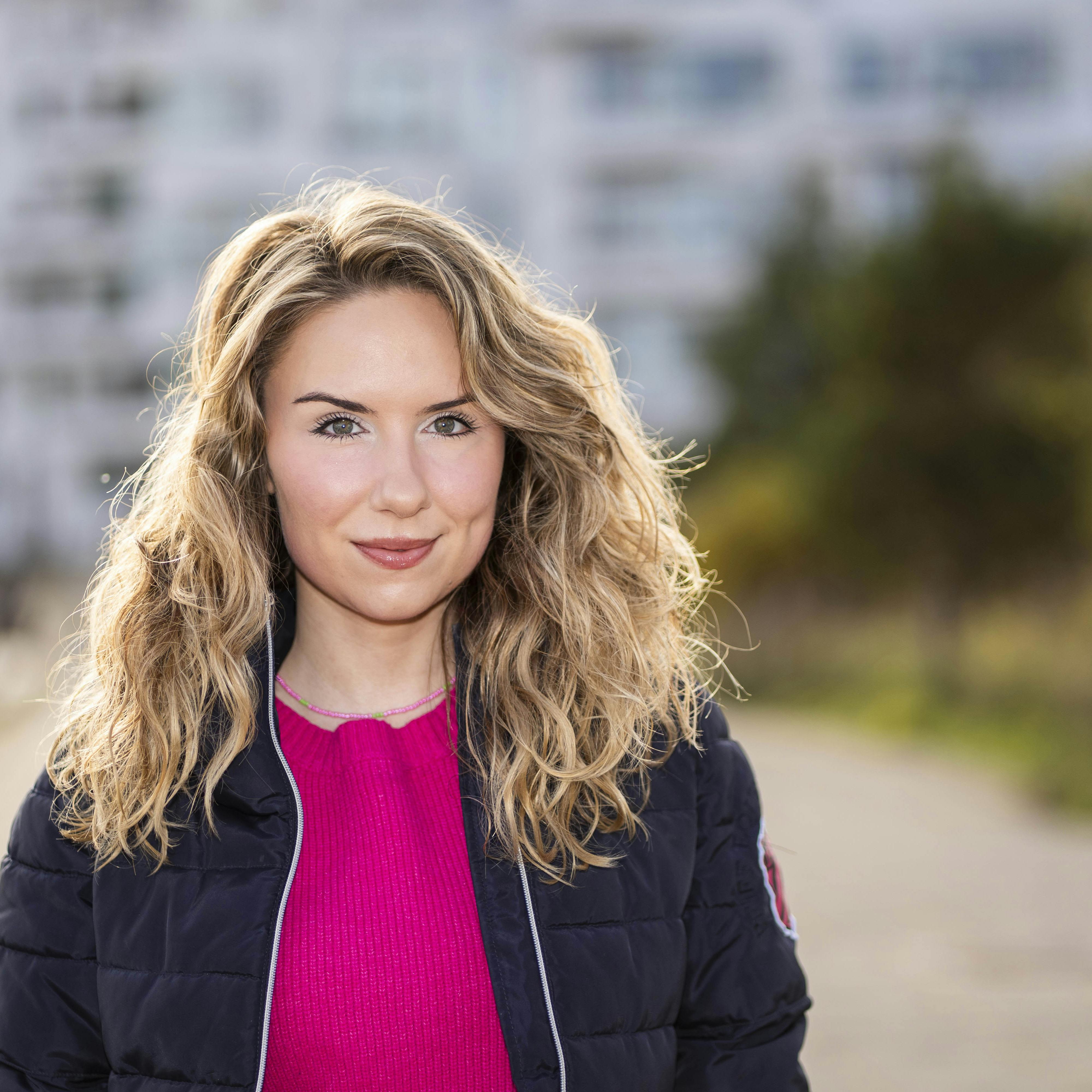 Skuespiller Miri-Ann Beuschel fra ”Døm vores forhold” er skuffet over klipningen af programmet.