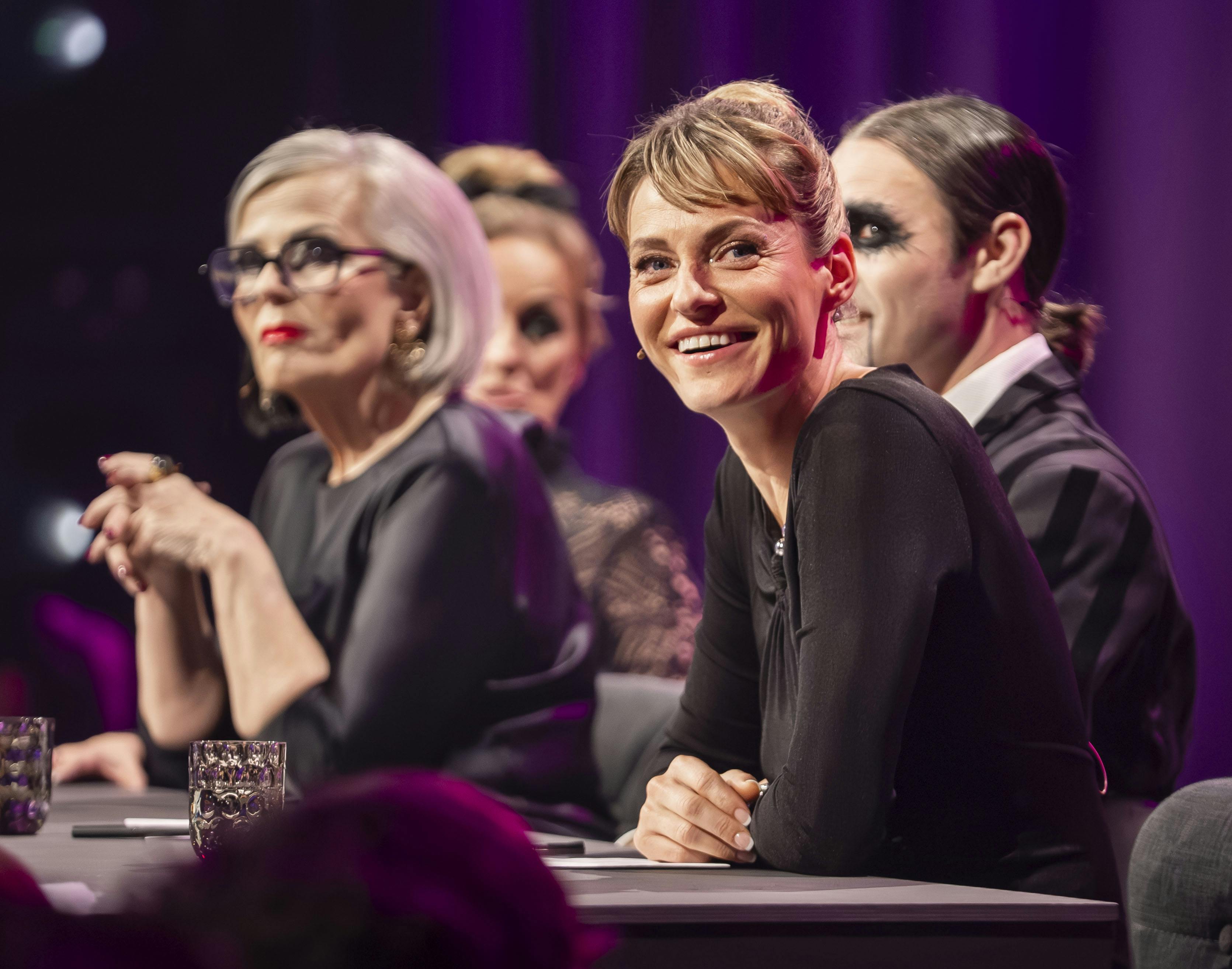 Sarah Grünewald var i tårer, da Thomas Evers Poulsen og Camilla Ottesen dansede deres paso double.