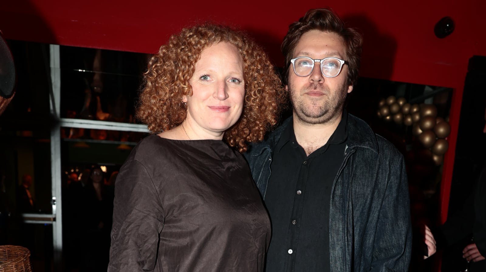 Der er kærlighed i luften mellem Rosa Lund og kæresten Jeppe, der inden længe rykker under samme tag.