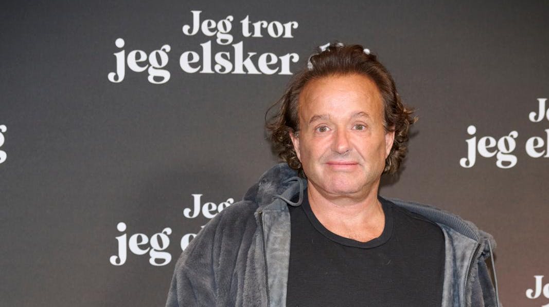 Dennis Knudsen lægger alle kort på bordet.