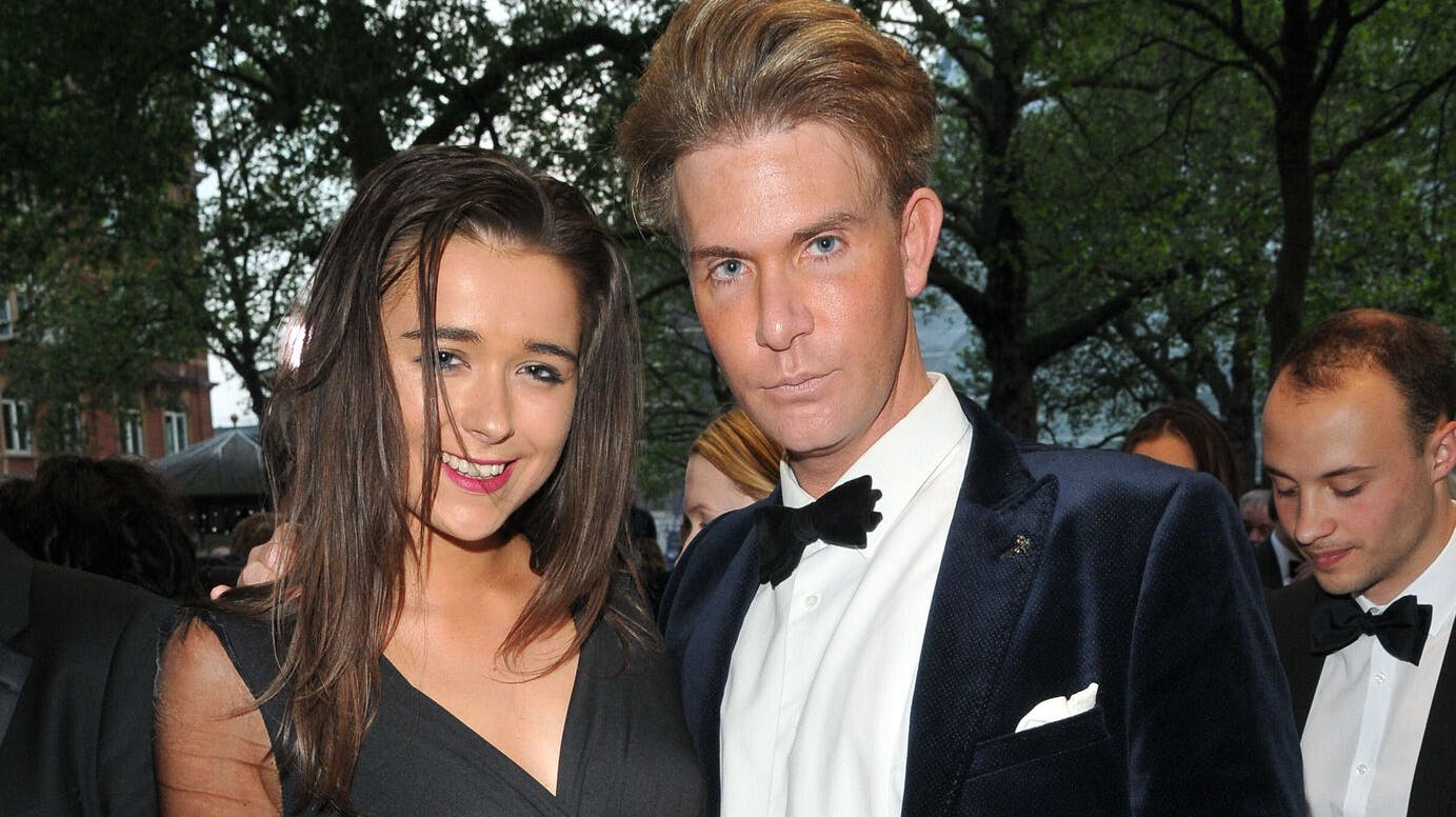 Ben Duncan (til højre) er faldet i døden fra en hotelbar.