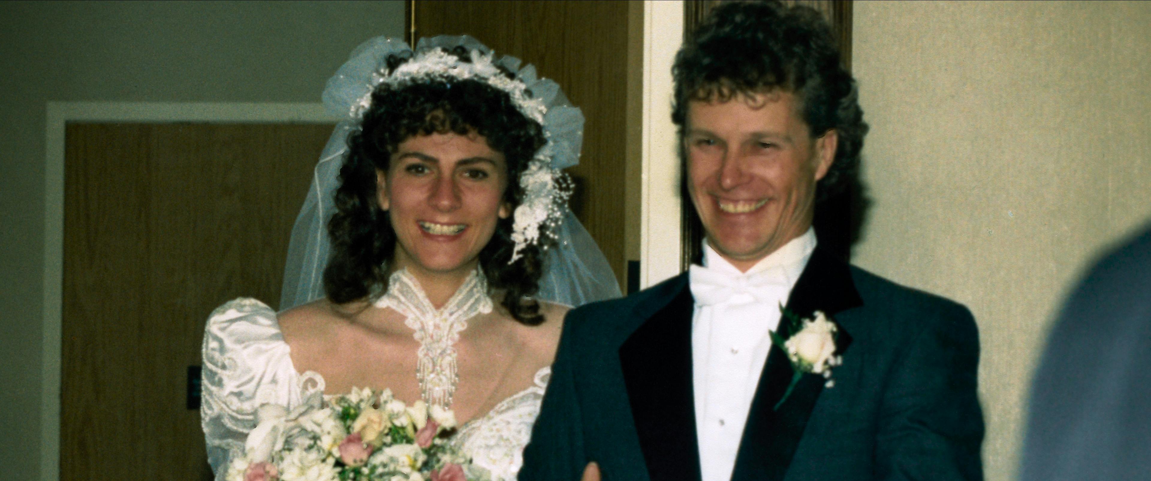 The Carman Family Deaths. (L to R) Linda Carman and Clark Carman in The Carman Family Deaths. Cr. Courtesy of Netflix © 2025