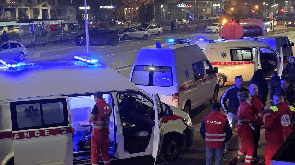 Flere er i behandling for kulilteforgiftning efter en brand på et plejehjem i Bosnien-Hercegovina, hvor ti personer er døde. - Foto: Mersiha Bajric/Reuters