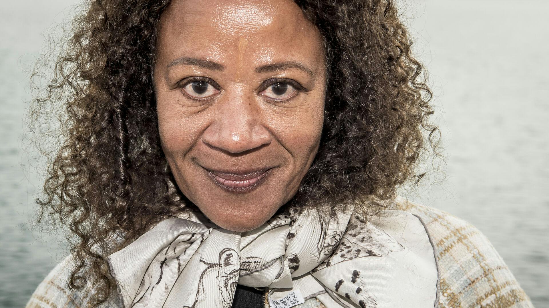 Hella Joof er blevet opereret i øjet.