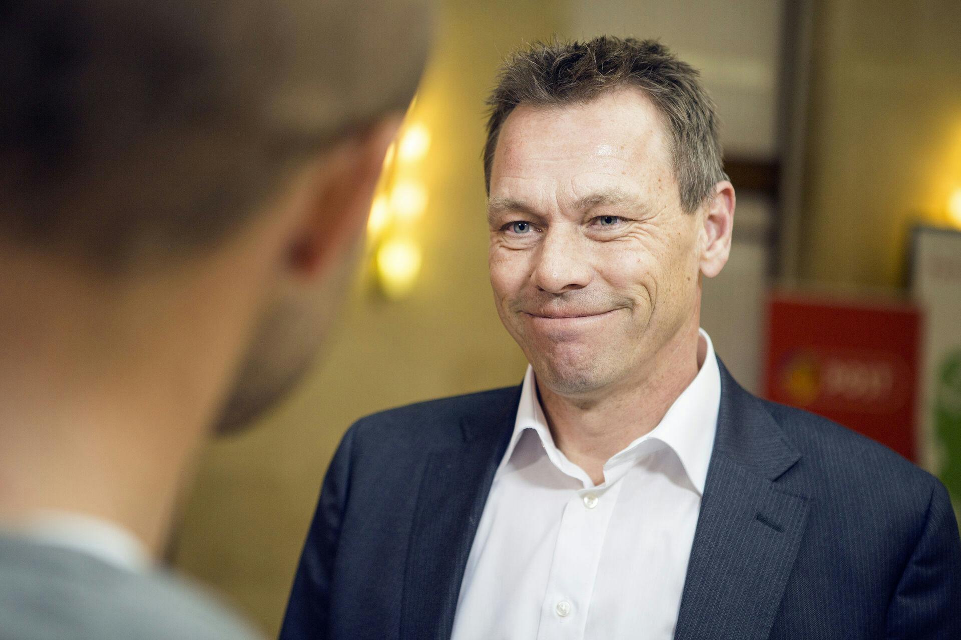 Smilet har aldrig været så stort på Jesper Worre, når han er løbet ind i Michael Rasmussen efter 2007-skandalen.