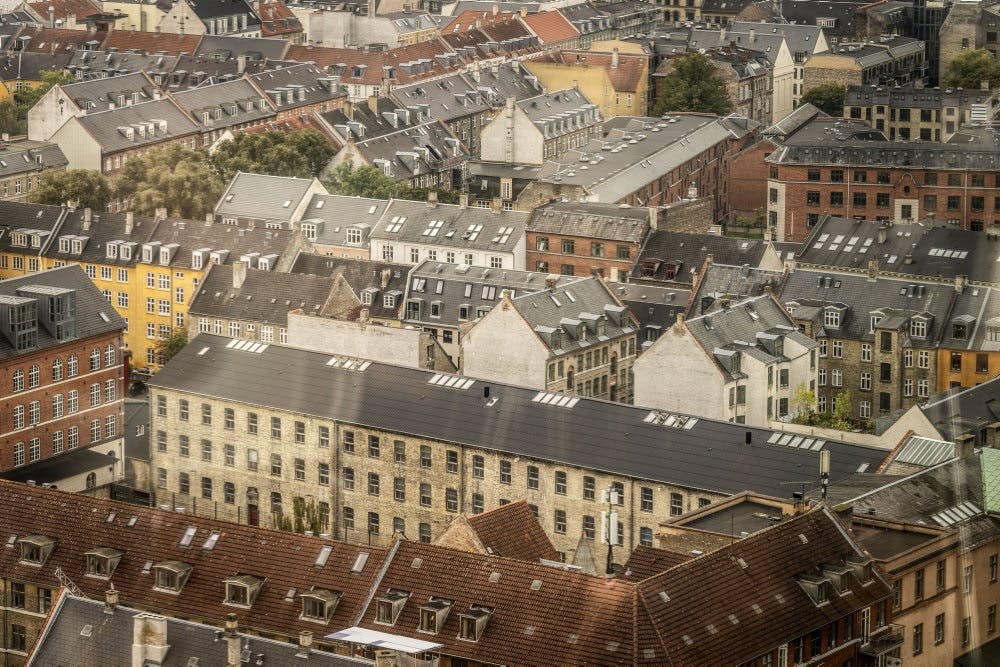 Lejligheder er steget i pris måned for måned i halvandet år. Hurtigst er det gået i København, hvor en lejlighed nu koster i gennemsnit knap 66.800 kroner per kvadratmeter. (Arkivfoto). - Foto: Ida Marie Odgaard/Ritzau Scanpix