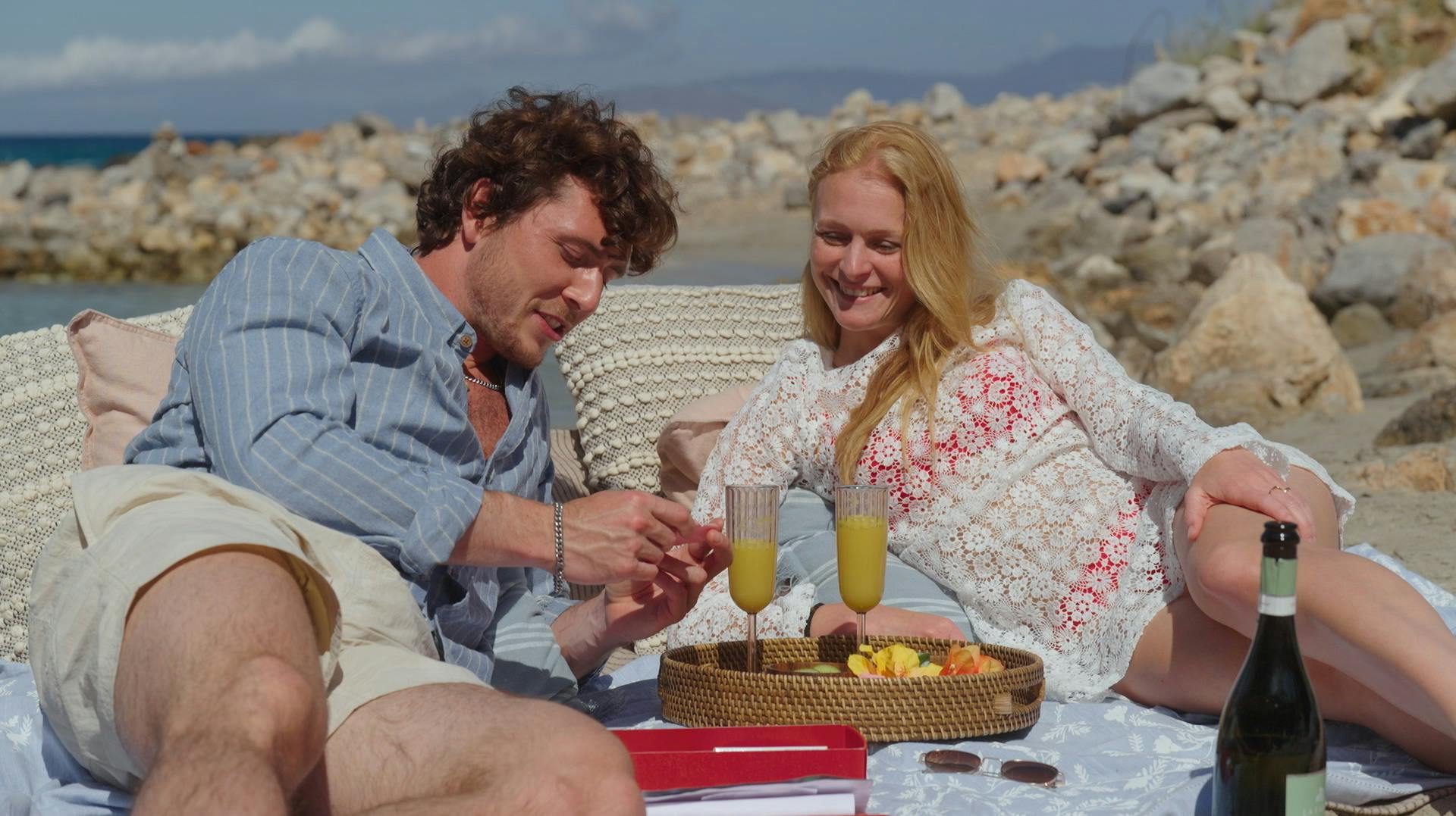 Nicklas Flenø Mikaelsen er på date med Lene i "Bachelor", men der er helt tørt på kyssefronten.